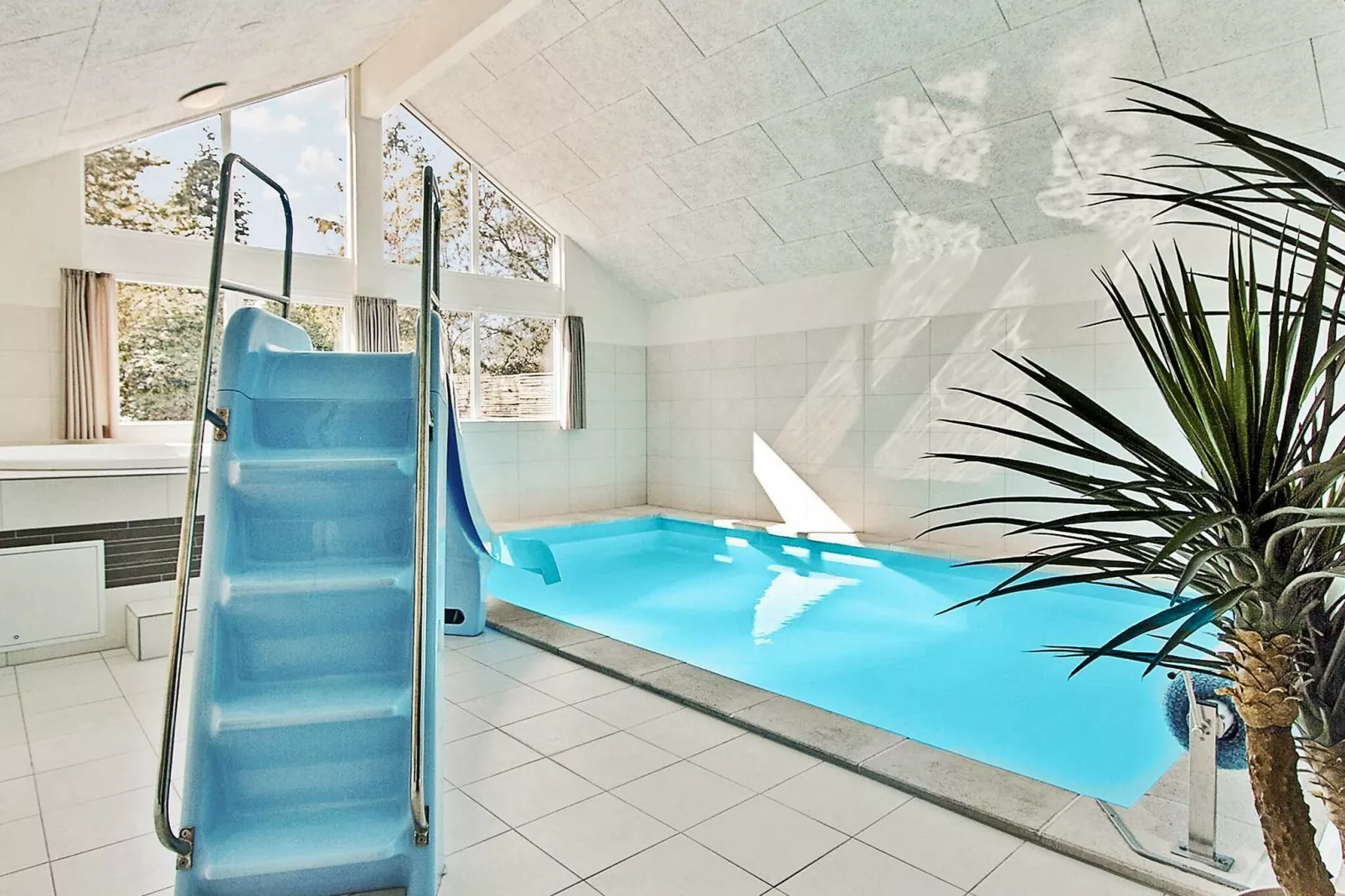 18 person holiday home in Liseleje-Pool