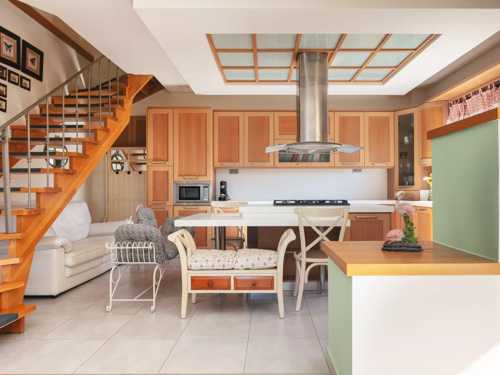 Villa, Privater Pool Gehweite zu Annehmlichkeiten-Inside