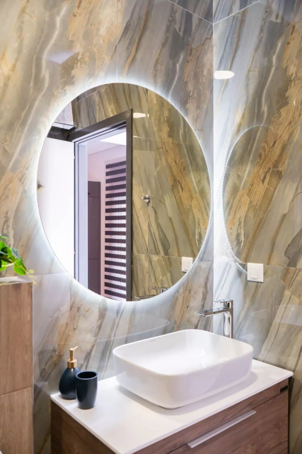 Mythos Meteora-Inside