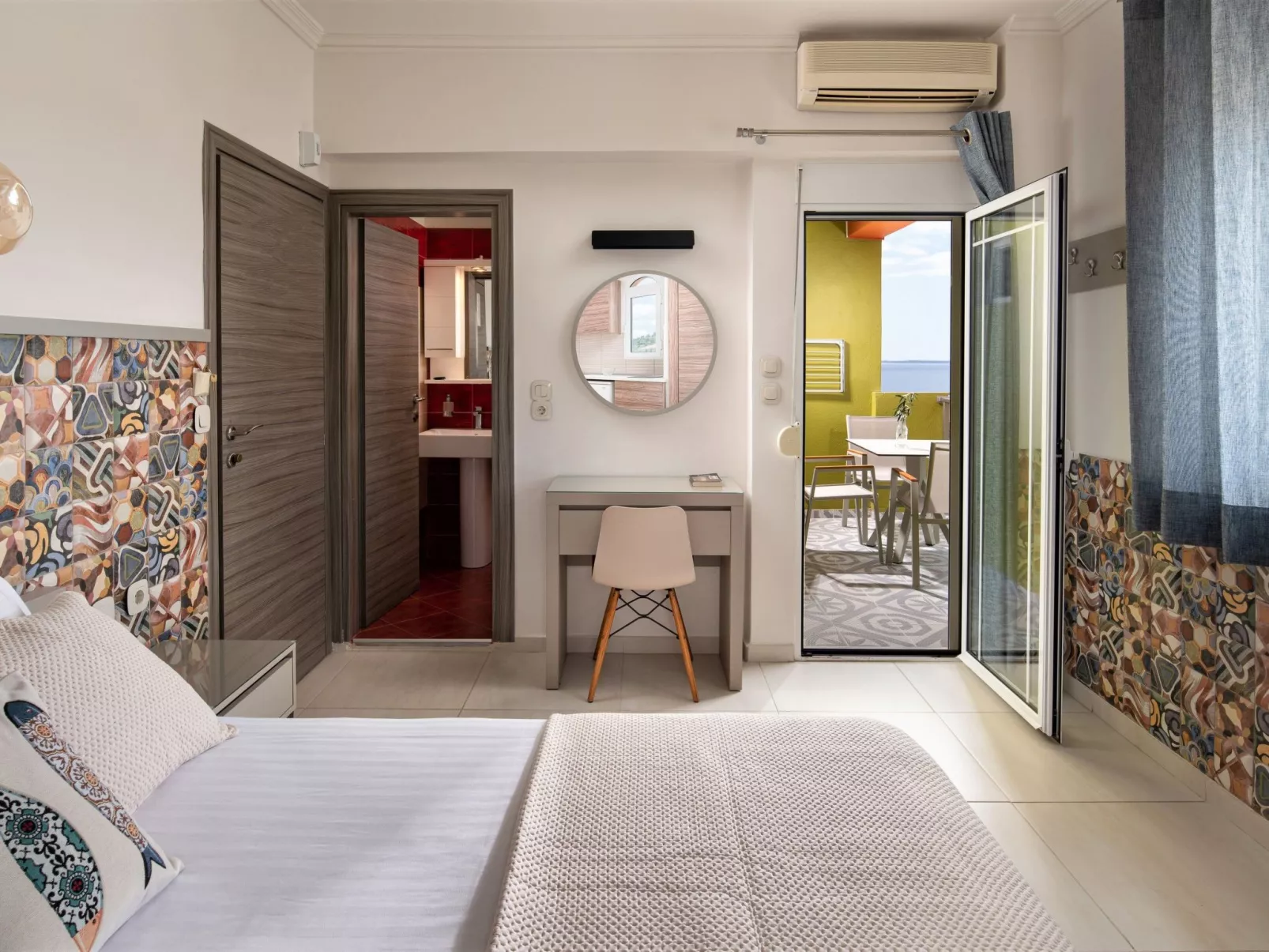 Modernes Studio mit Meerblick-Inside