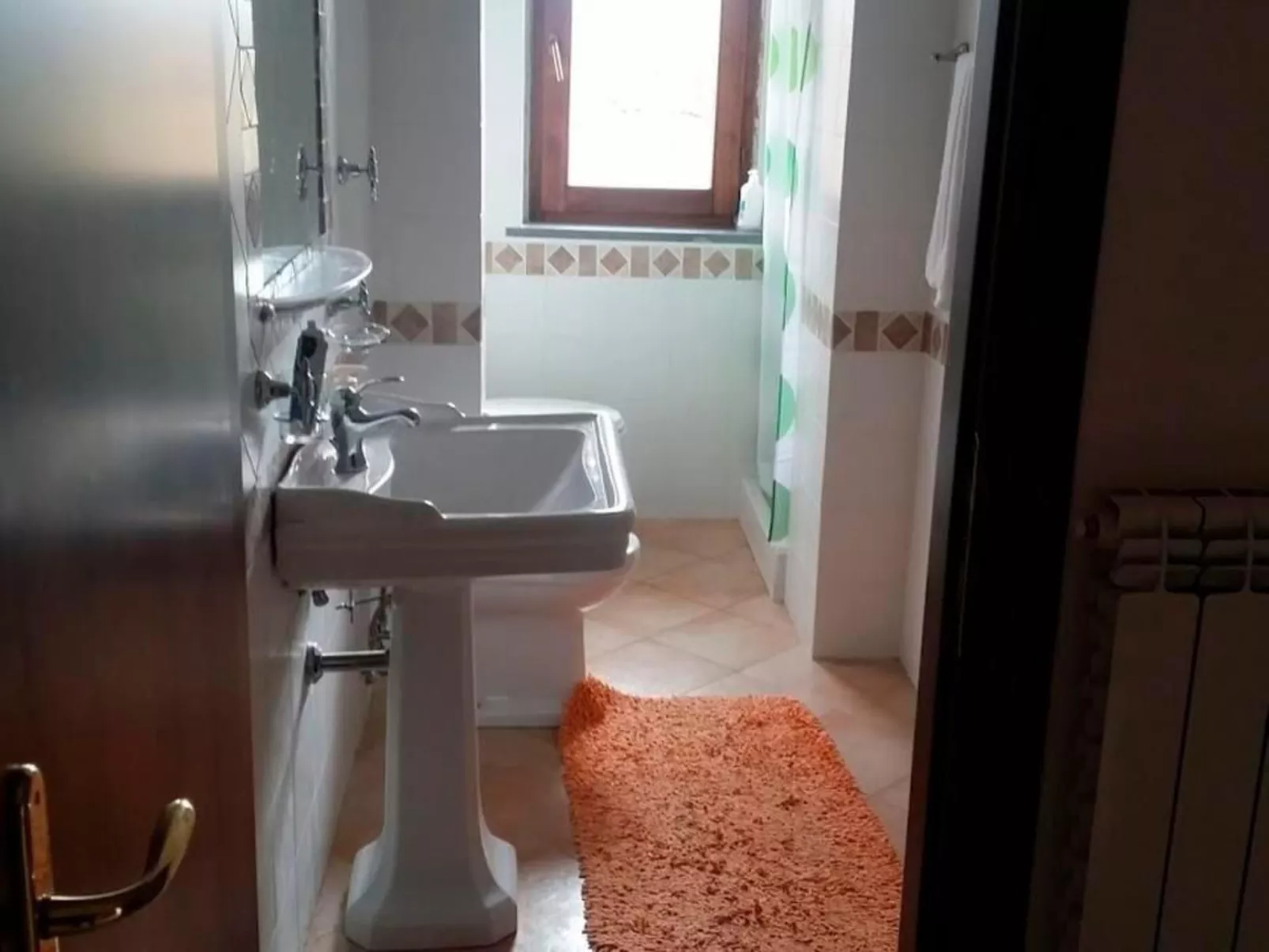 Villa auf dem Seehügel-Drinnen