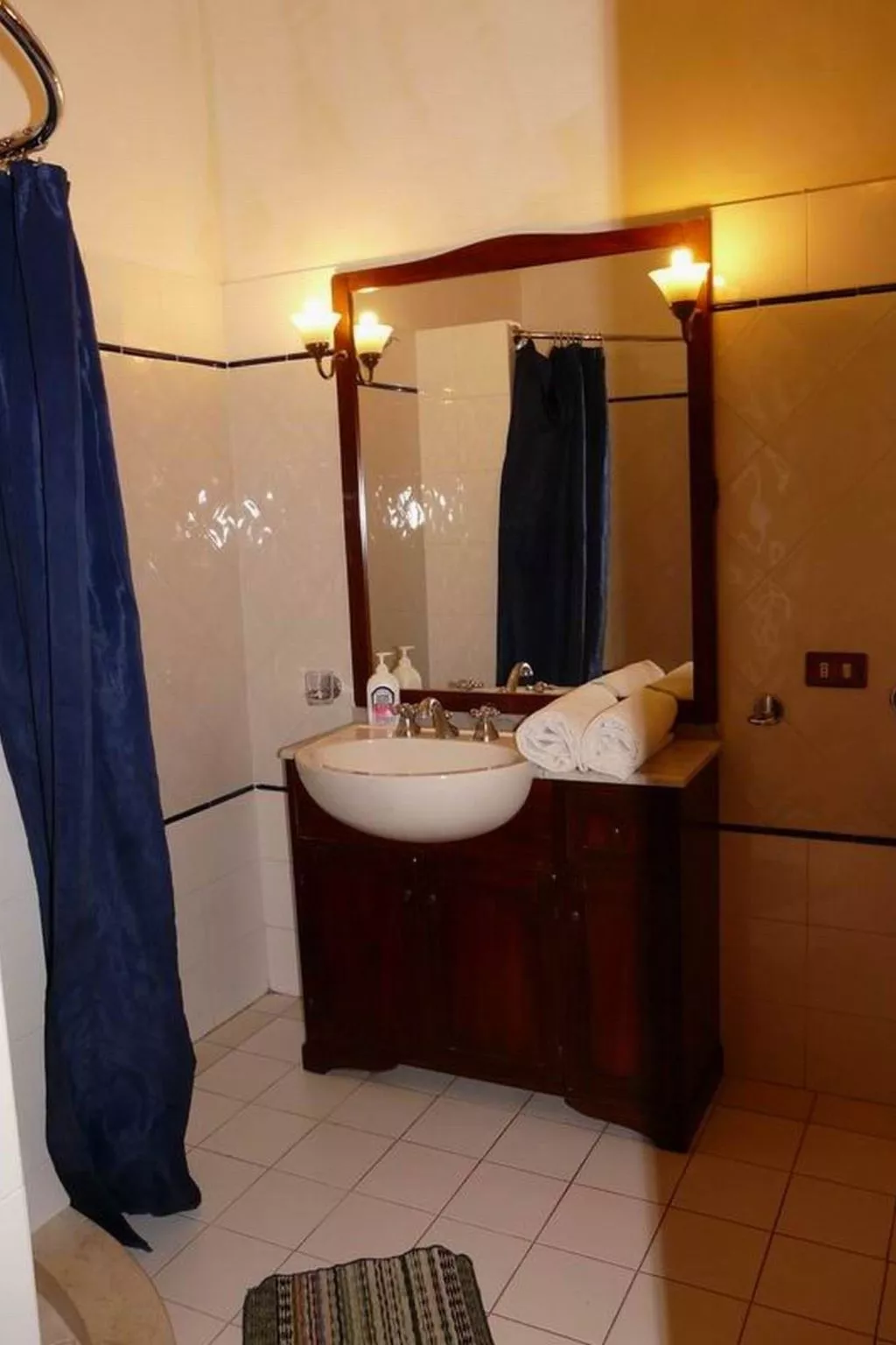 'Verbena' mit Pool-Inside