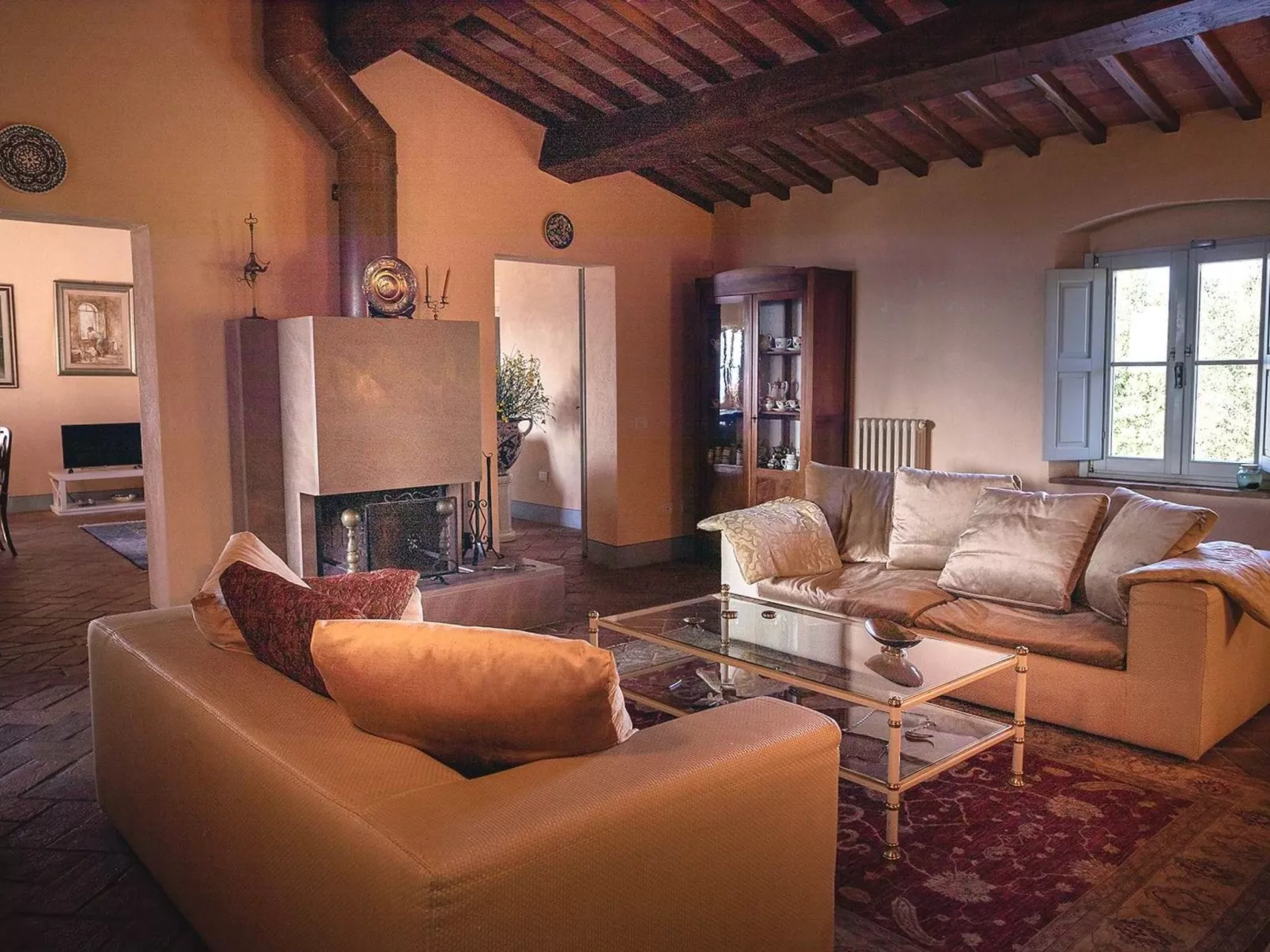 Villa 'Colle Sotto 11' mit eigenem Pool-Drinnen