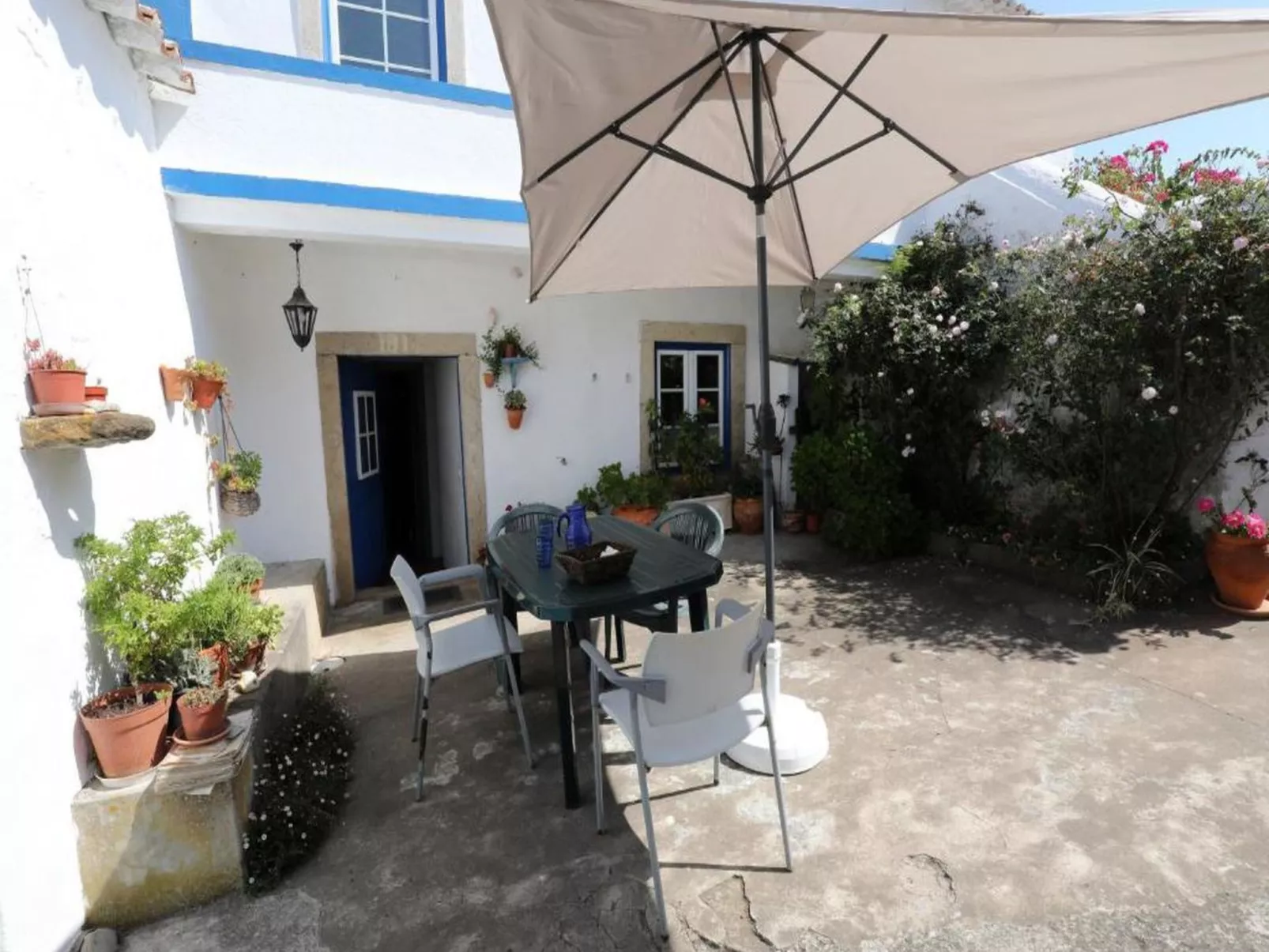 Historisches Haus in der Nähe des historischen Dorfes von Óbidos-Dehors