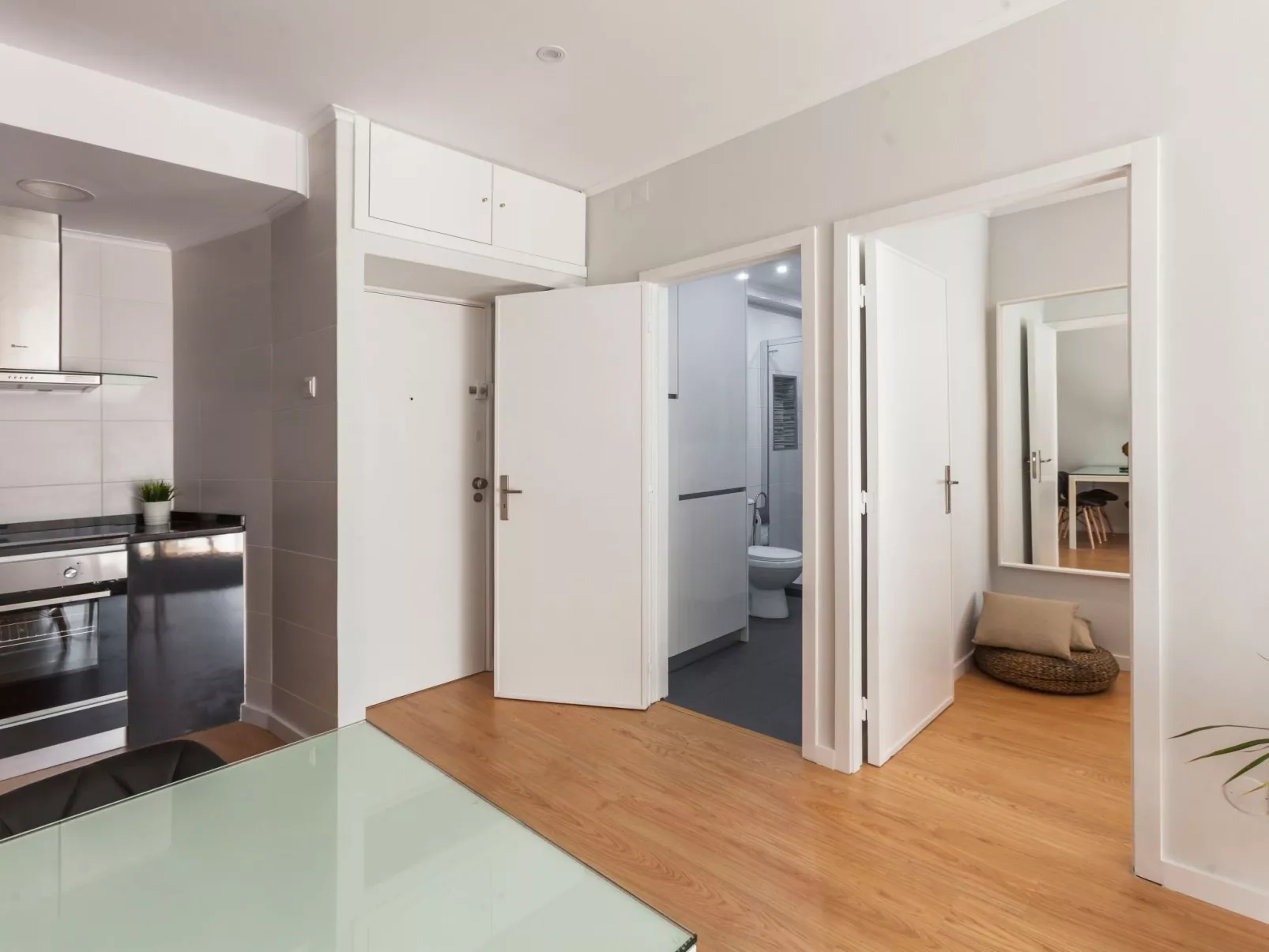 Wohnung "Coolhome" mit Balkon-Drinnen