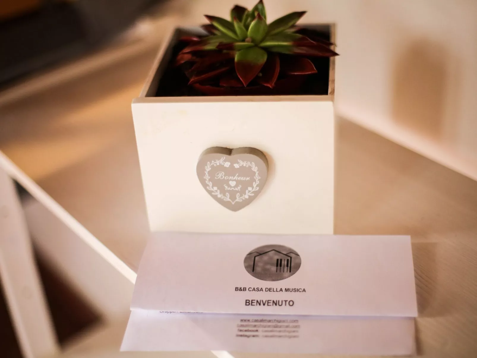 Haus der Musik 270m Veranda, Garten und Pool-Inside