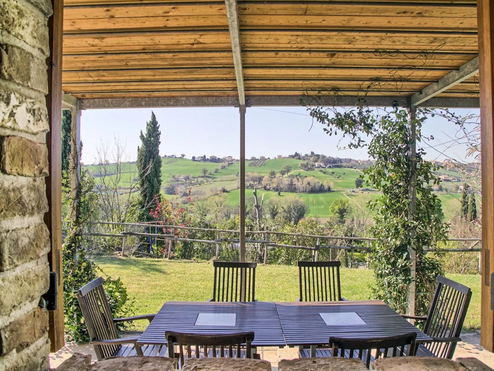 Haus in Ostra mit privatem Pool-Image-tags.info