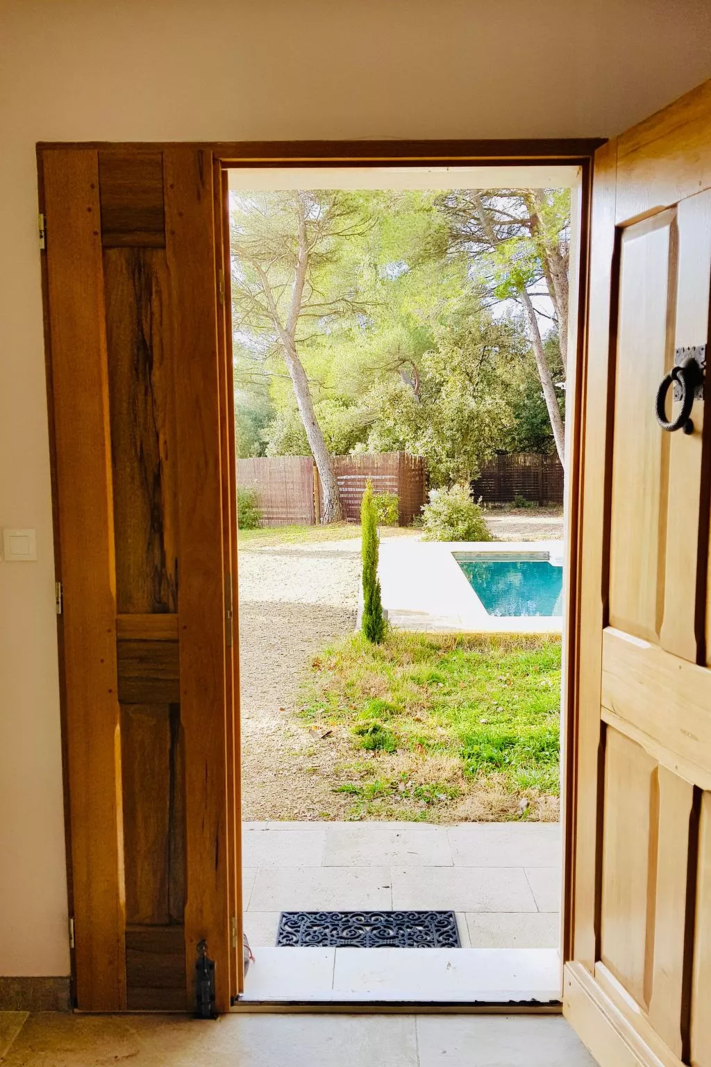 Cosy Pool 500m Stadtzentrum-Outside