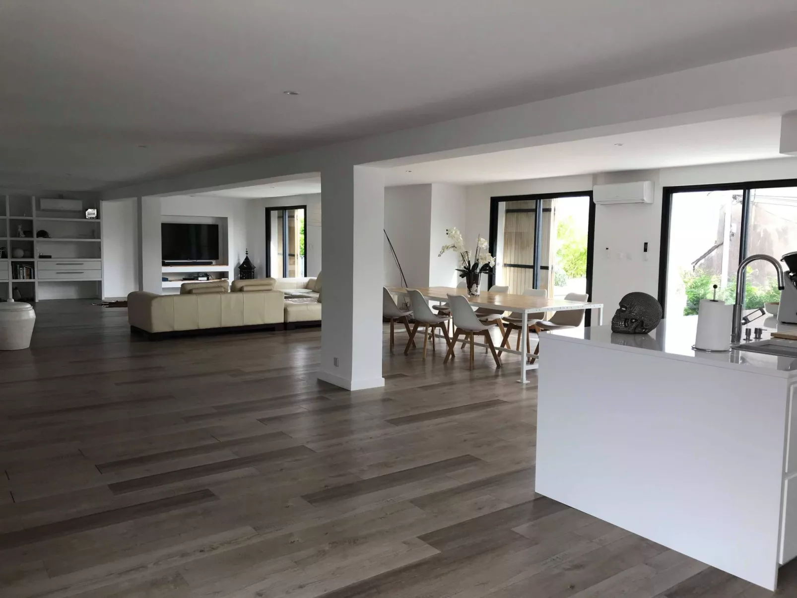 Villa mit Garten, Grill und Terrasse-Inside