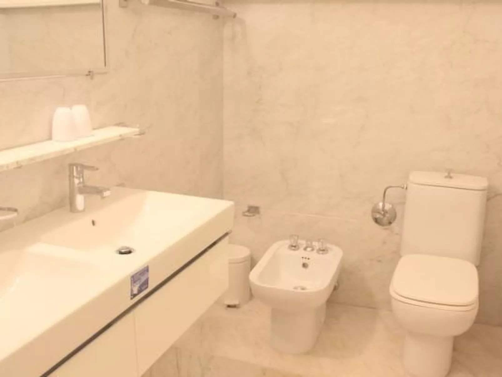 Barony Villa-Drinnen