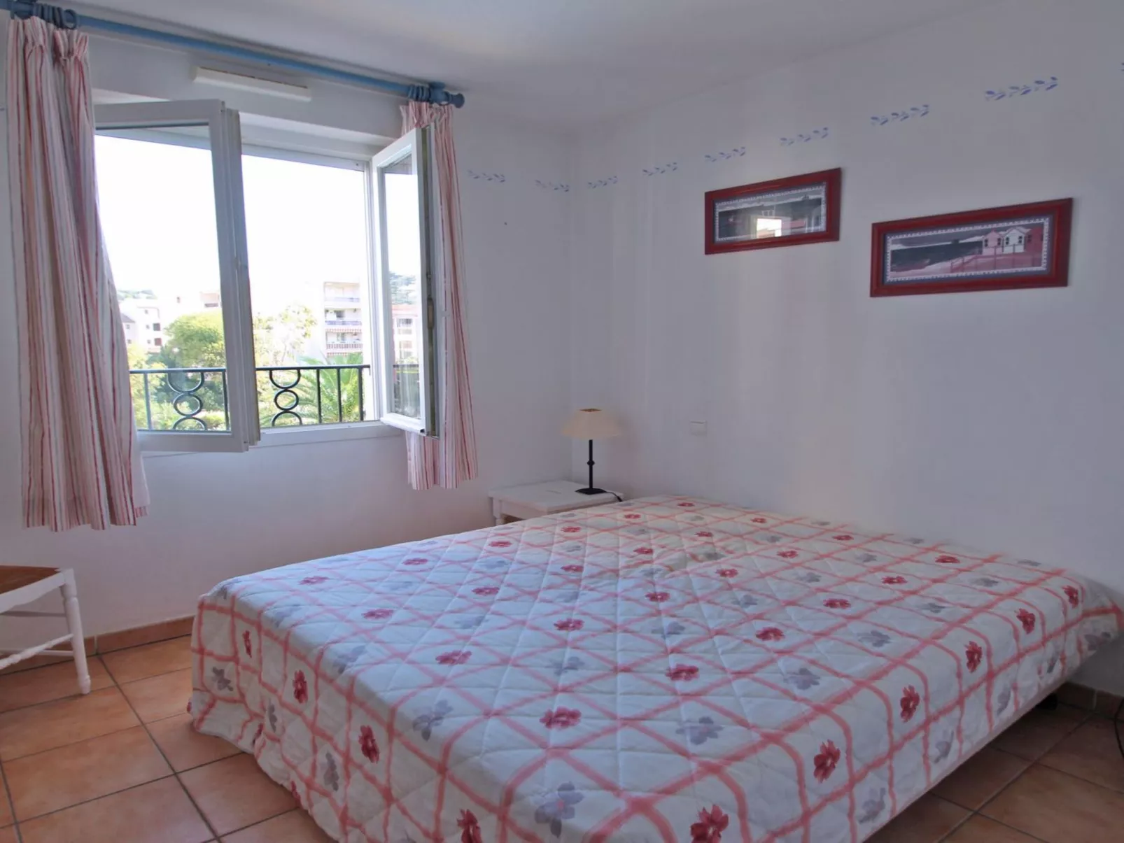 Appt 5 Pers - Piscine Résidence - Climatisation - Dedans