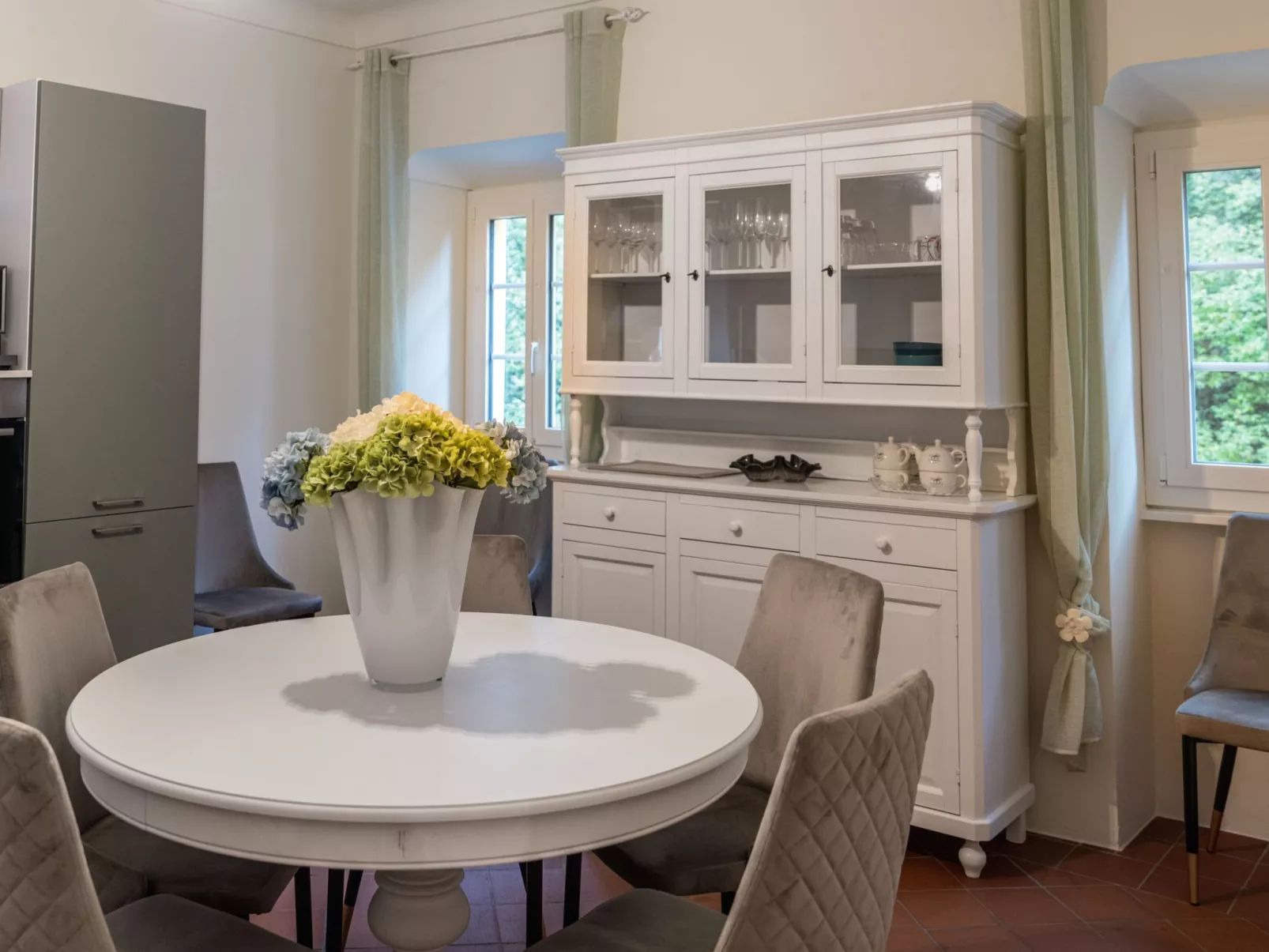 "Palazzo Branca" mit Blick auf den See.-Inside