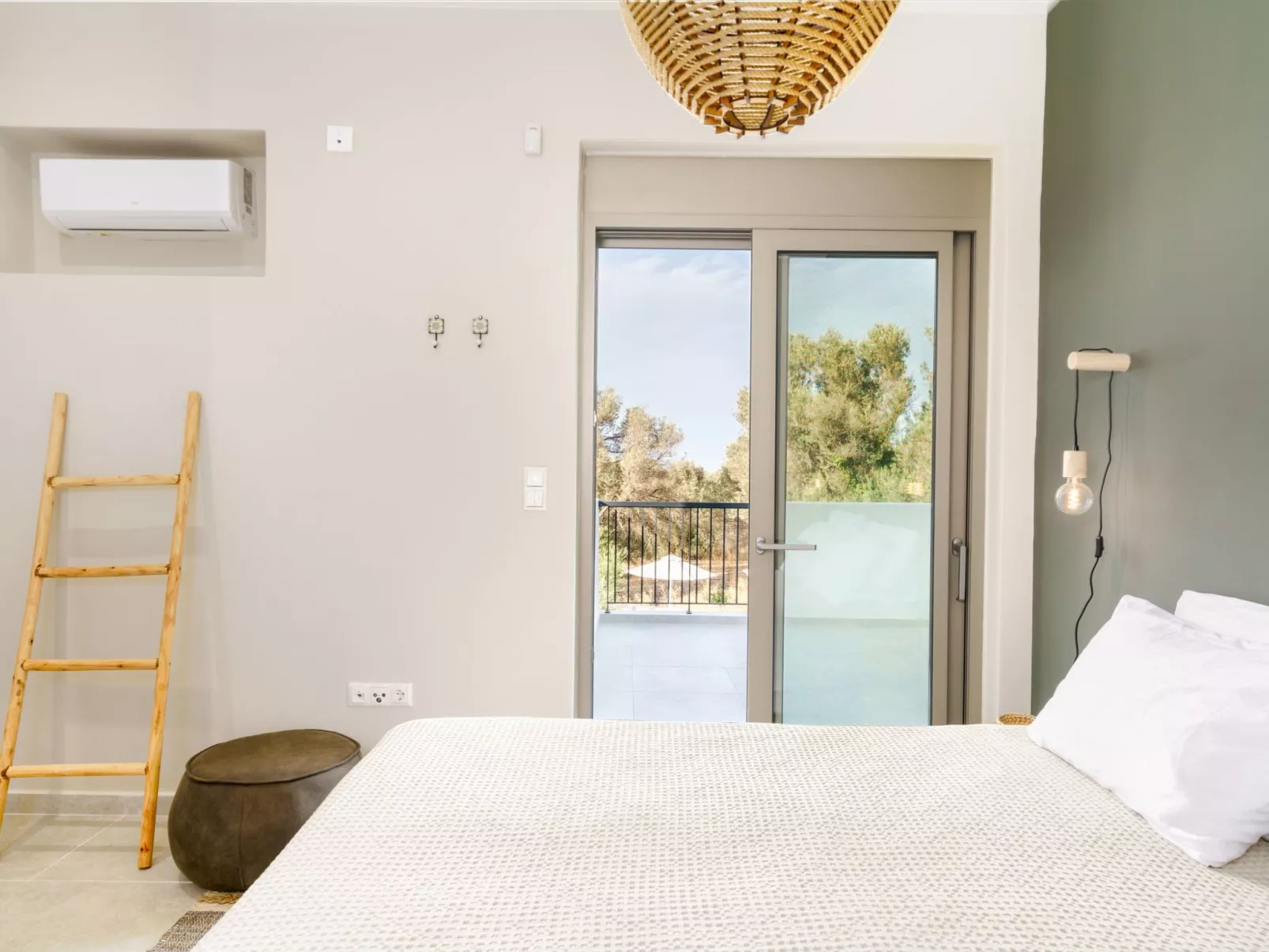 Neue moderne Villa Tessera mit privatem Pool und Grillplatz-Inside