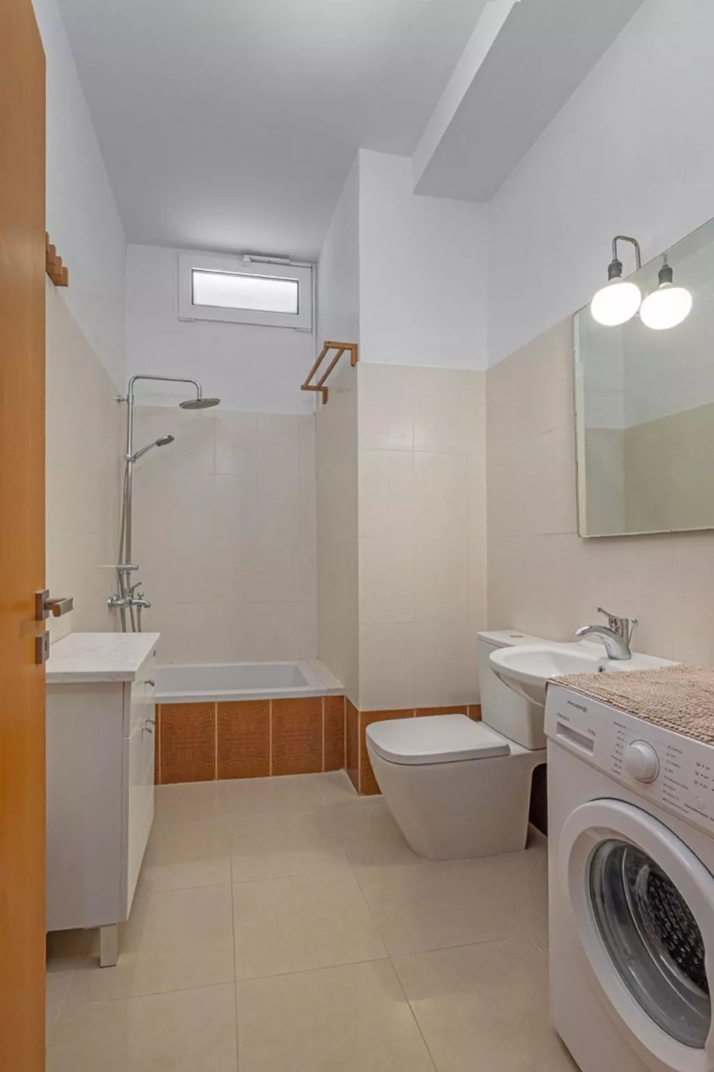 "Adamas Villa Rhodos"-Drinnen