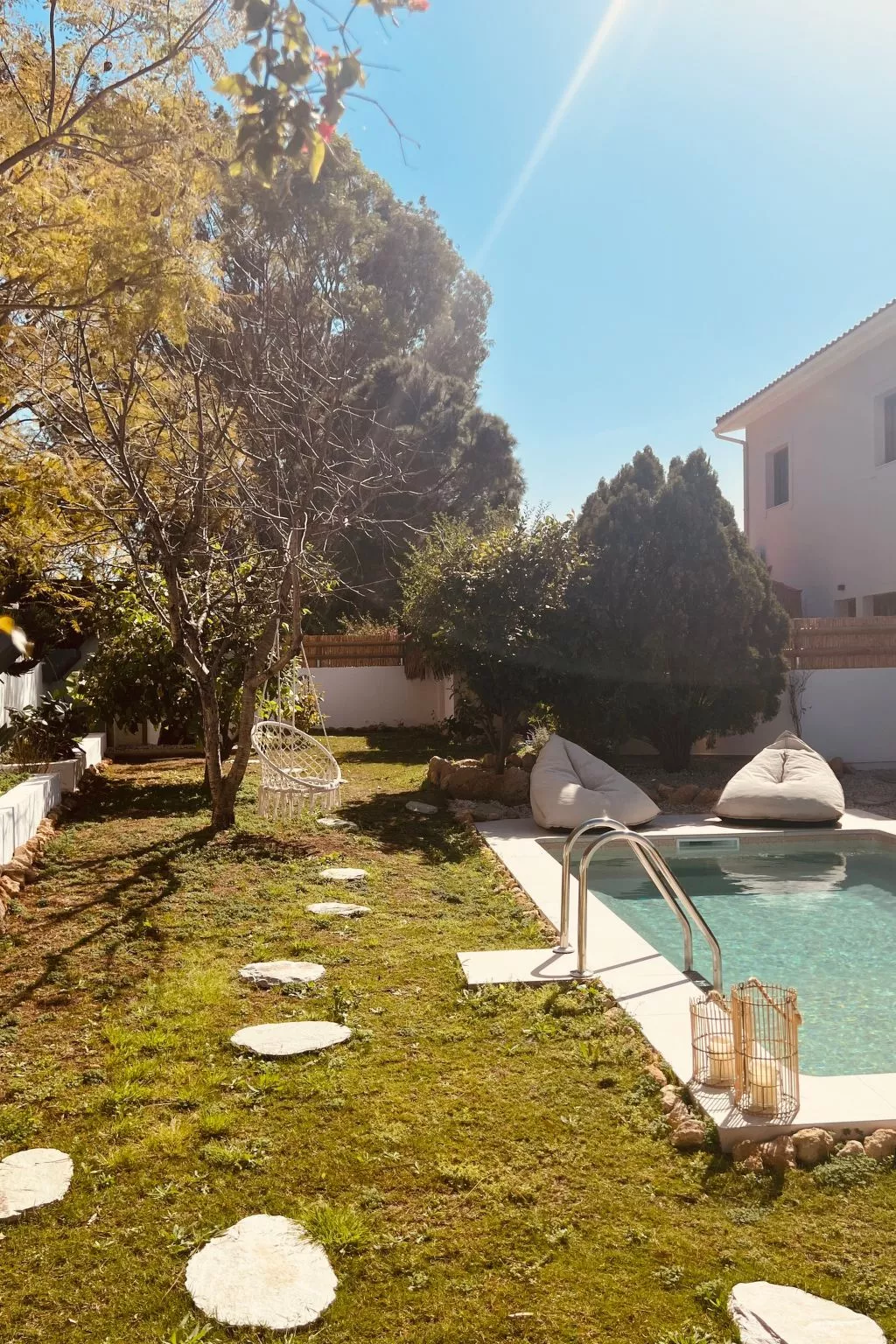 "Naya" mit eigenem Pool-Dehors