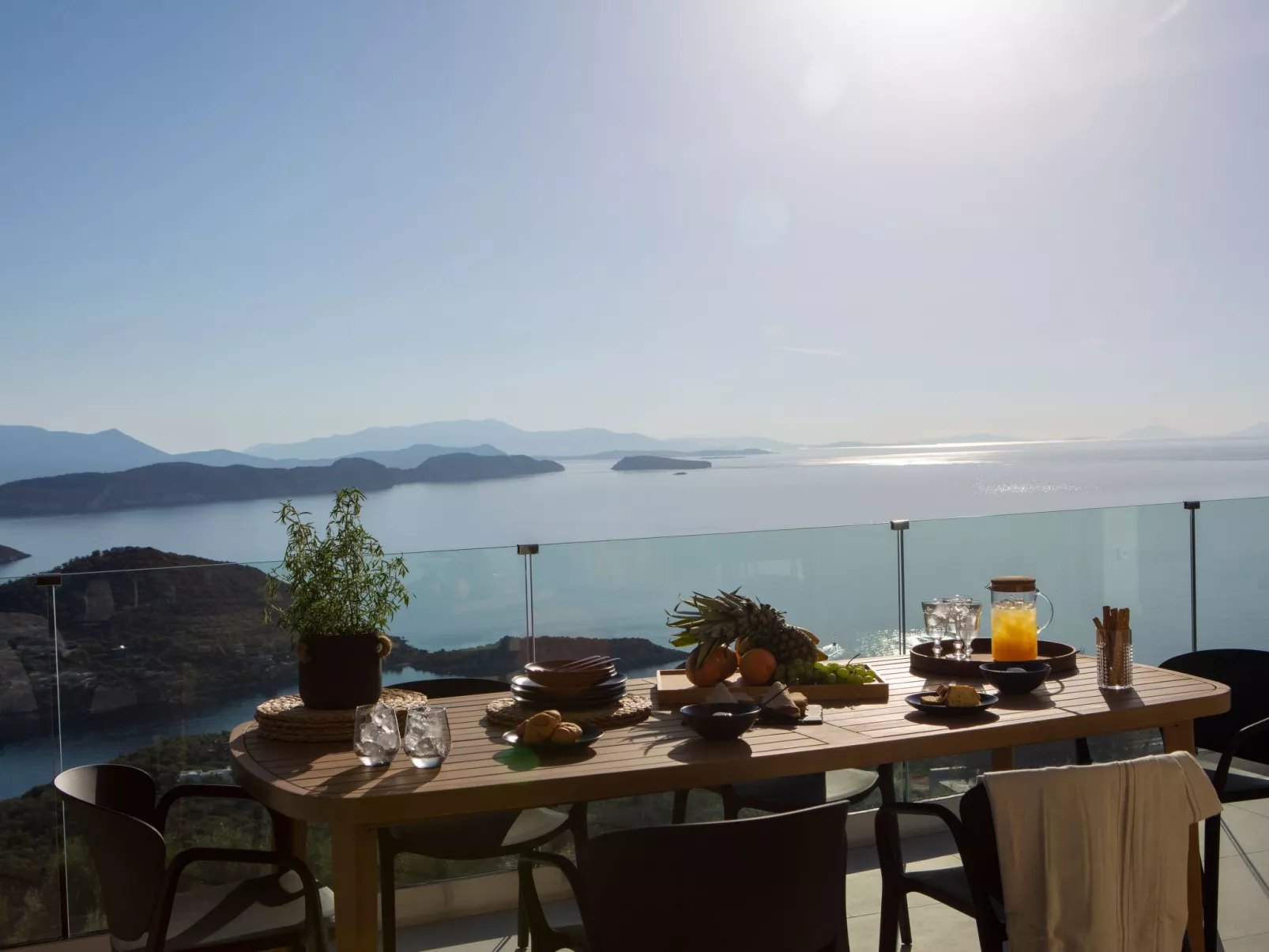 Ferienvilla "Yoni Villa" mit Infinity Pool-Draußen