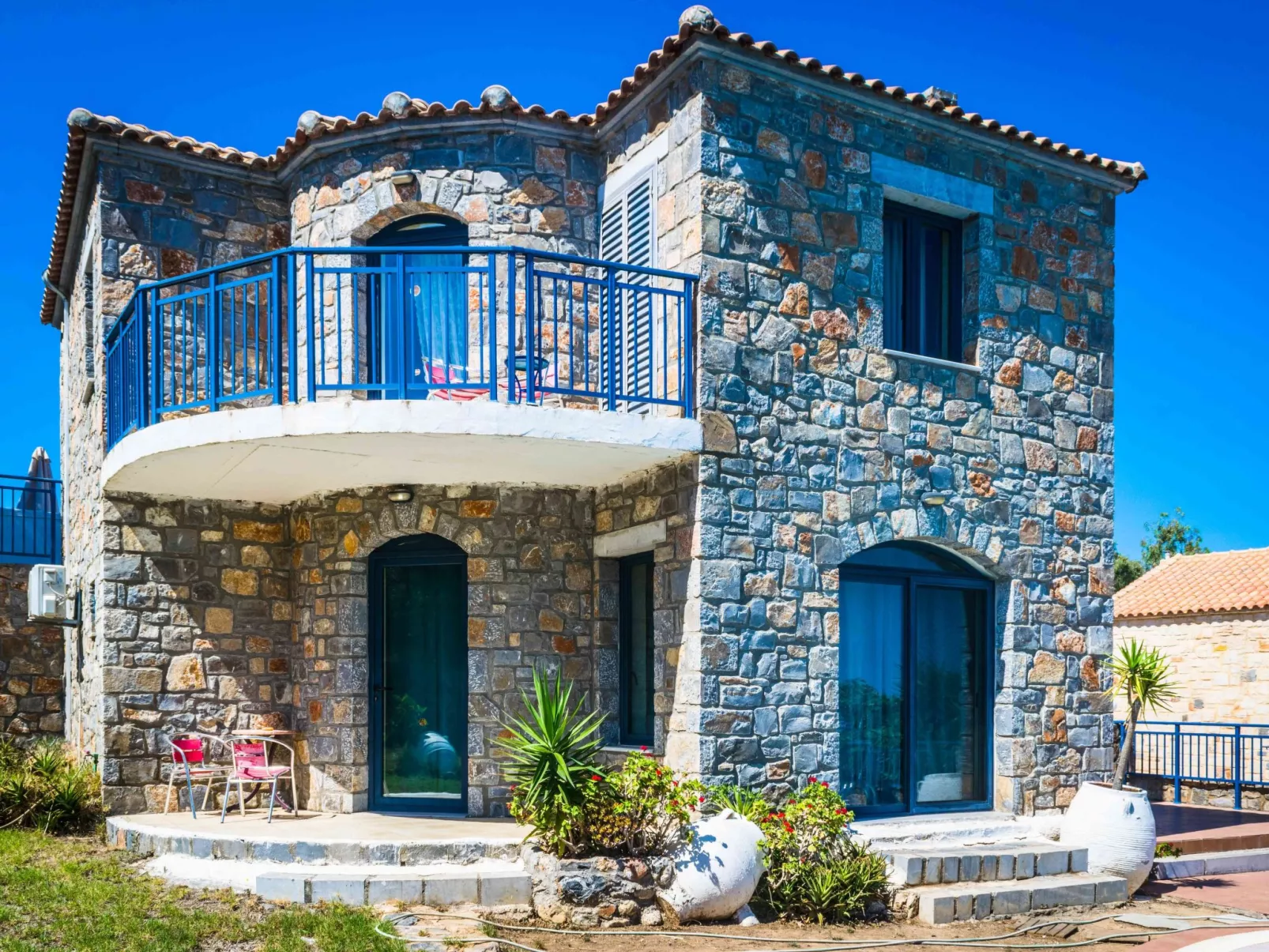 Niriides Villas_ Liagori_ 2-Schlafzimmer privater Pool-Outside