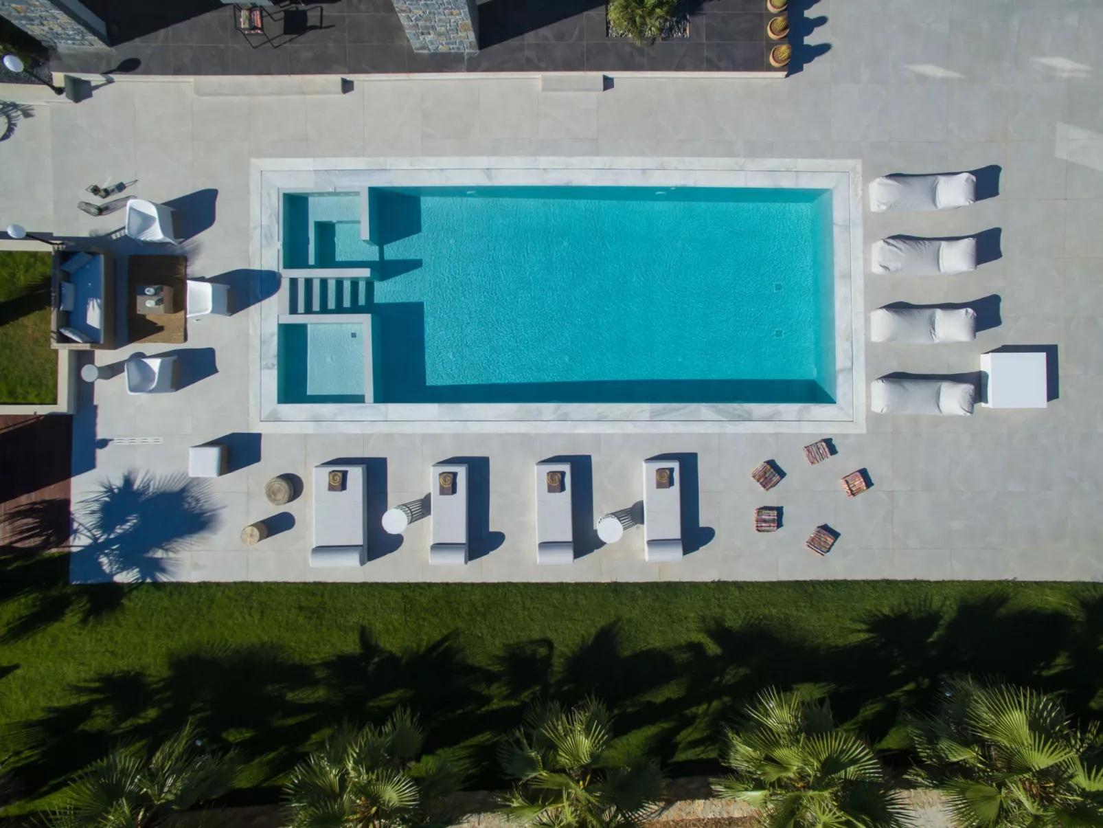 Luxuriös gestaltete Villa mit privatem Pool-Image-tags.info