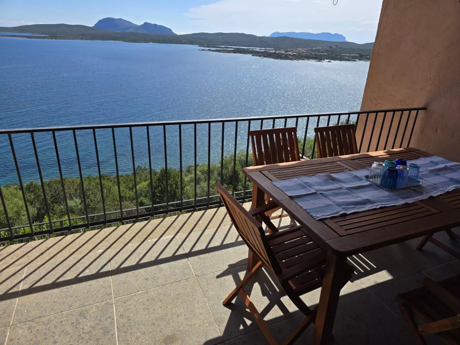 Casetta Ladunia mit Blick aufs Meer-Outside