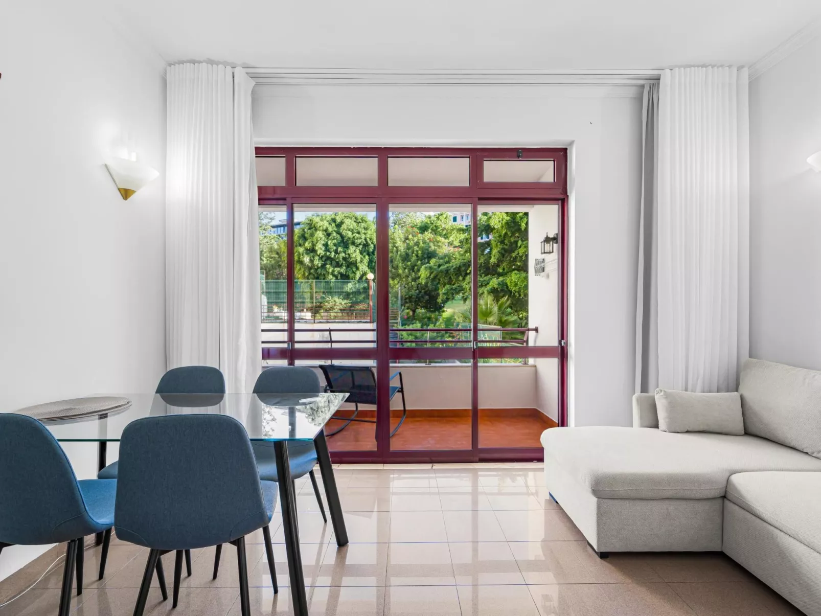 "Sofia Residence T1"-Inside