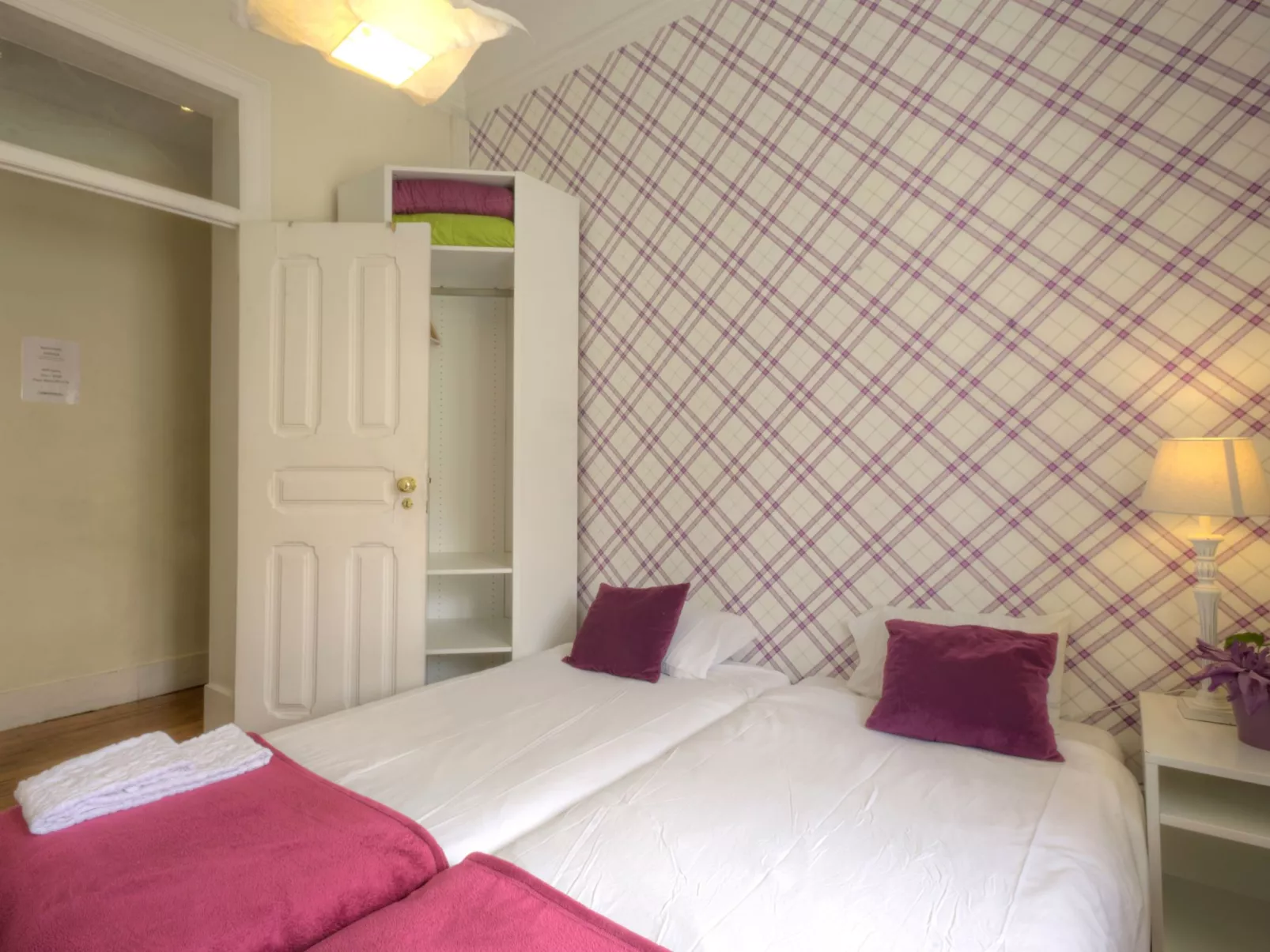 Studio für 19 Personen und 1 Kind in Lissabon-Image-tags.info