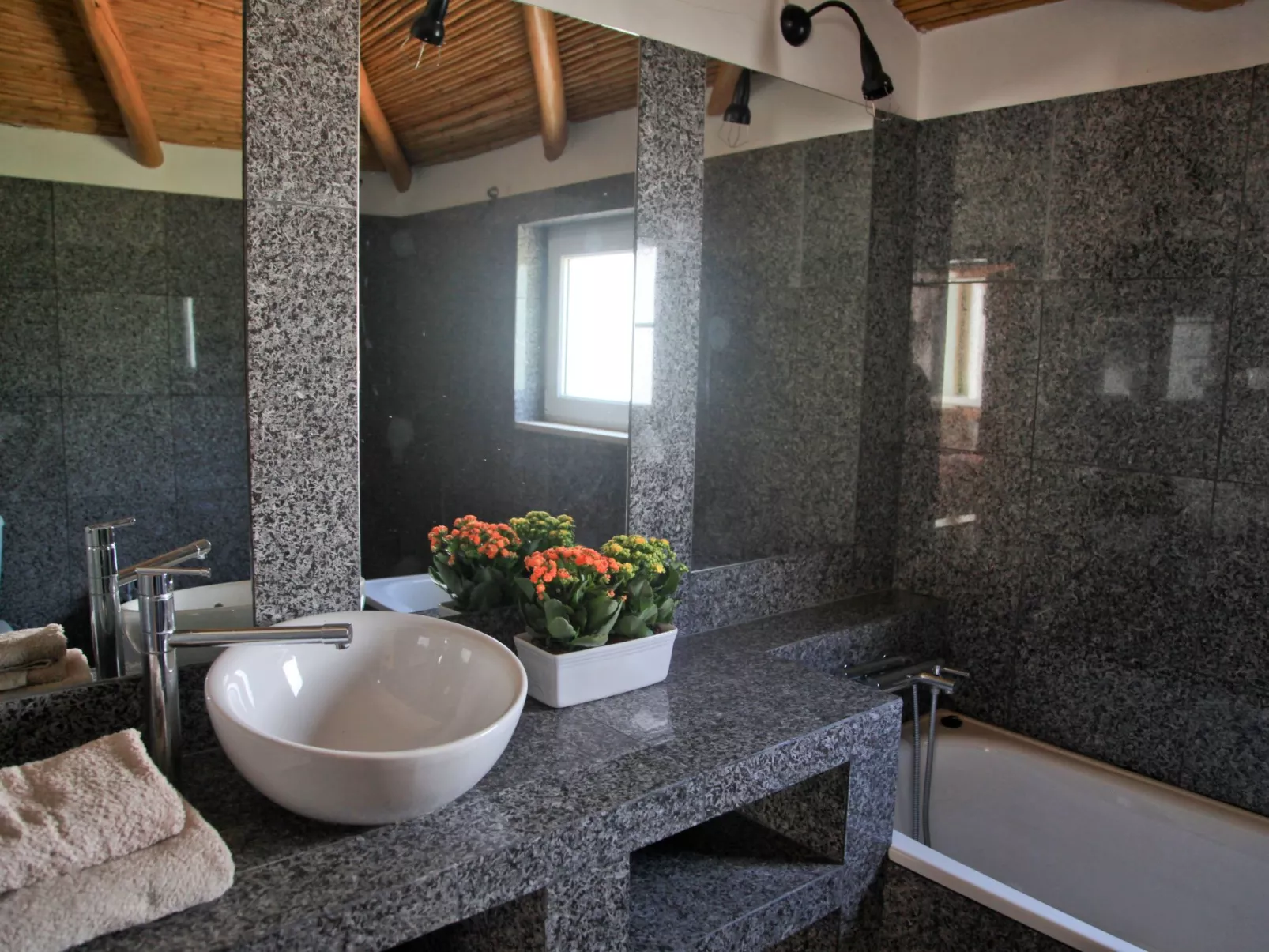 "Quinta Sta Teresinha"-Inside