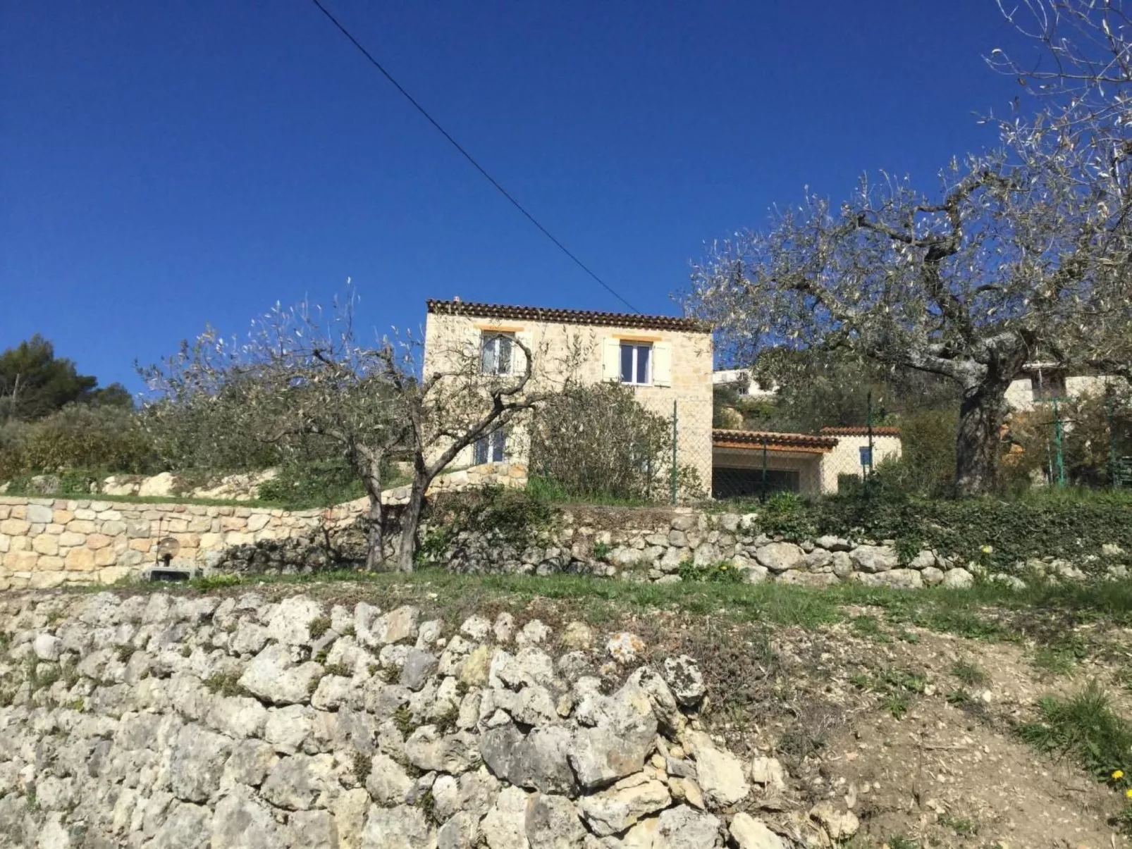 "Meline" mit Aussicht-Draußen