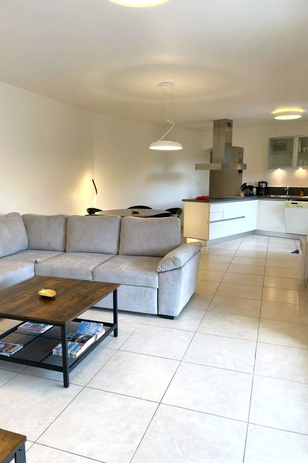 Les Palmiers-Drinnen