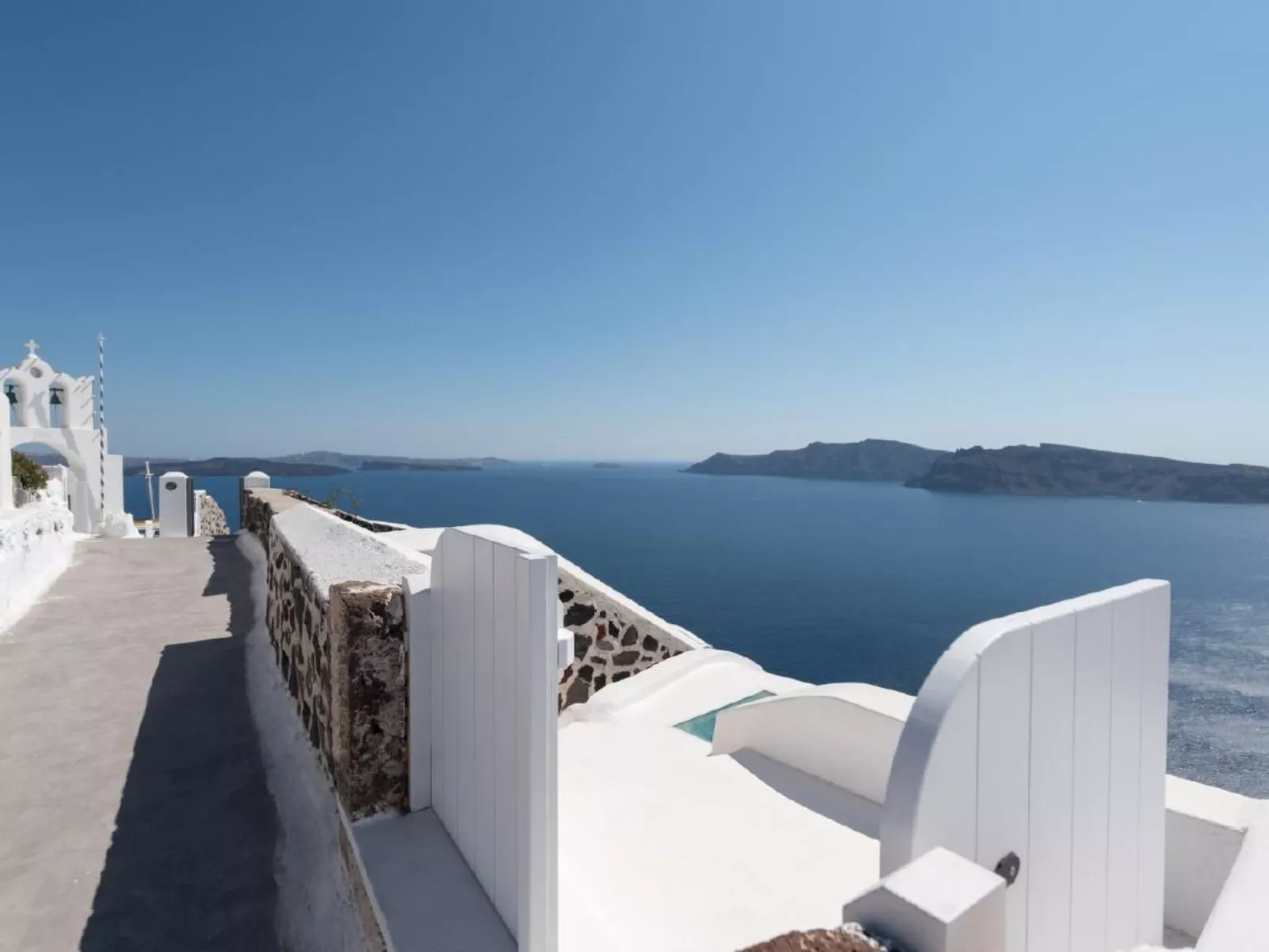 Charaktervolle Villa mit Tauchbecken und fantastischer Aussicht-Outside