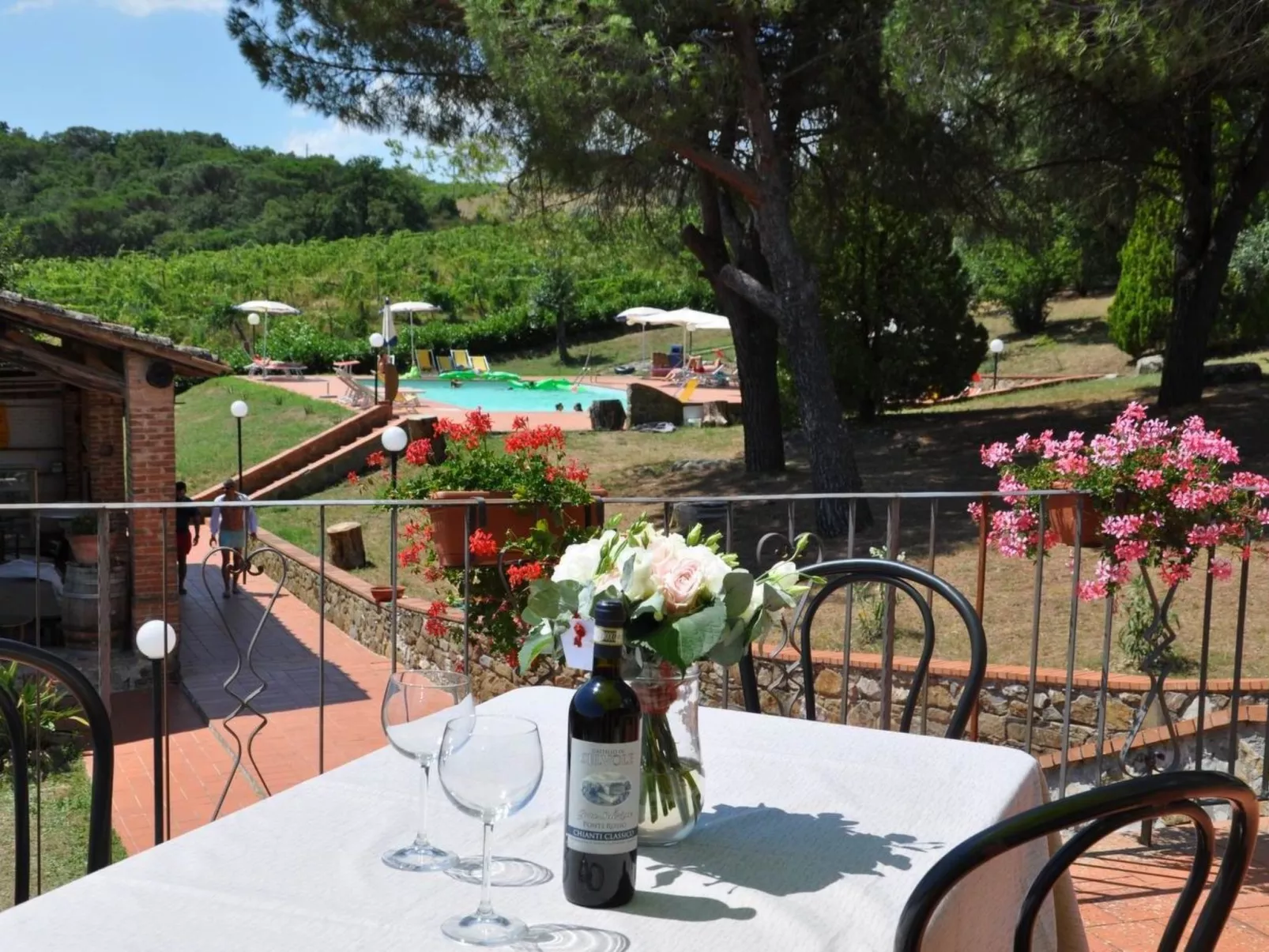 Schloss Selvole B3-Draußen