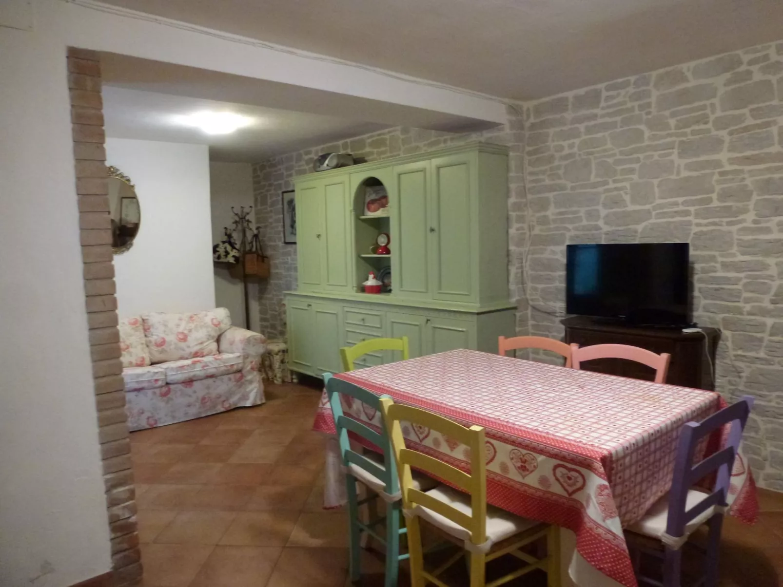 Rustico inmitten eines Olivenhainens-Drinnen