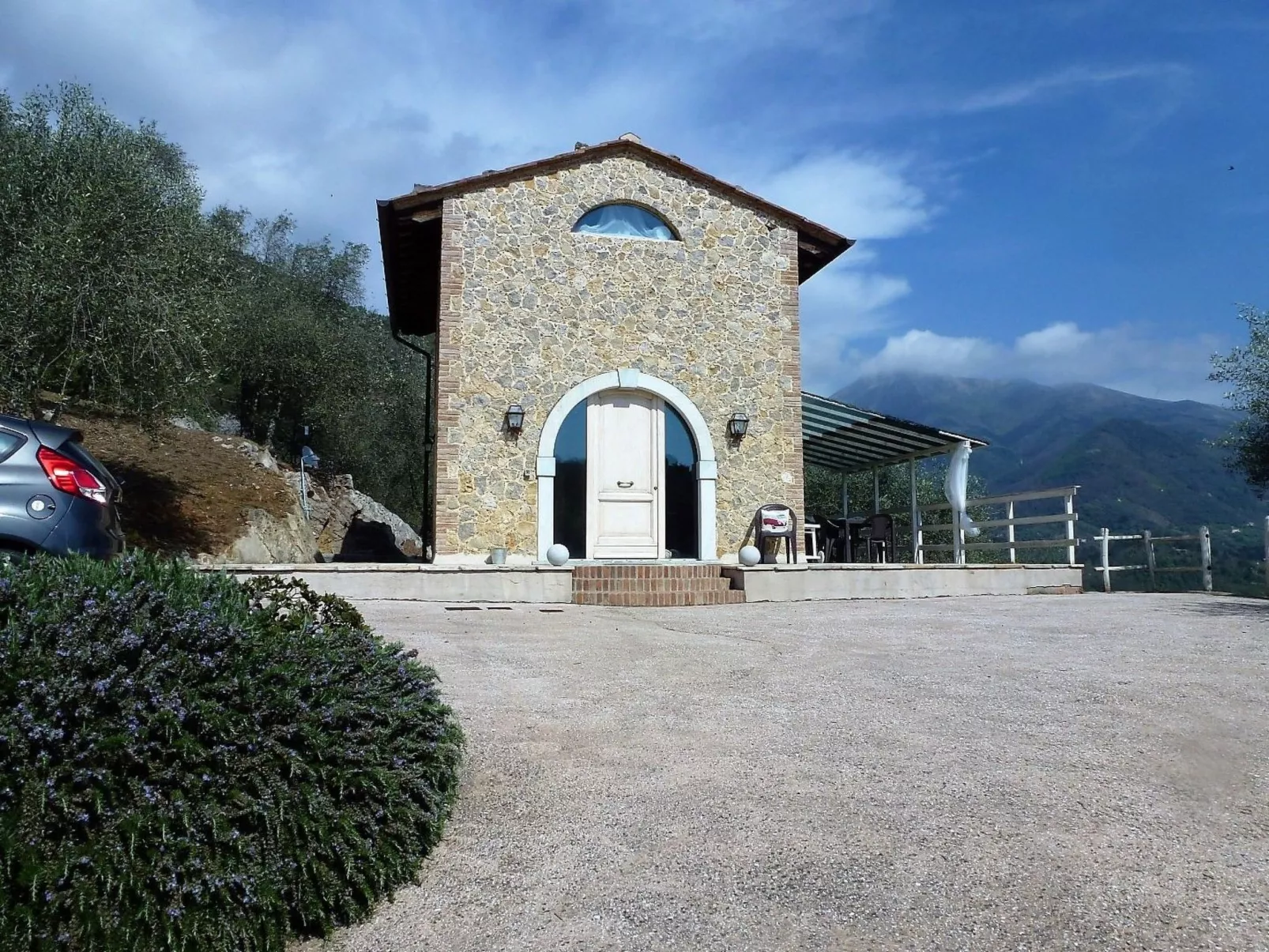 Rustico in schöner,ruhiger Lage mit Privatpool-Outside