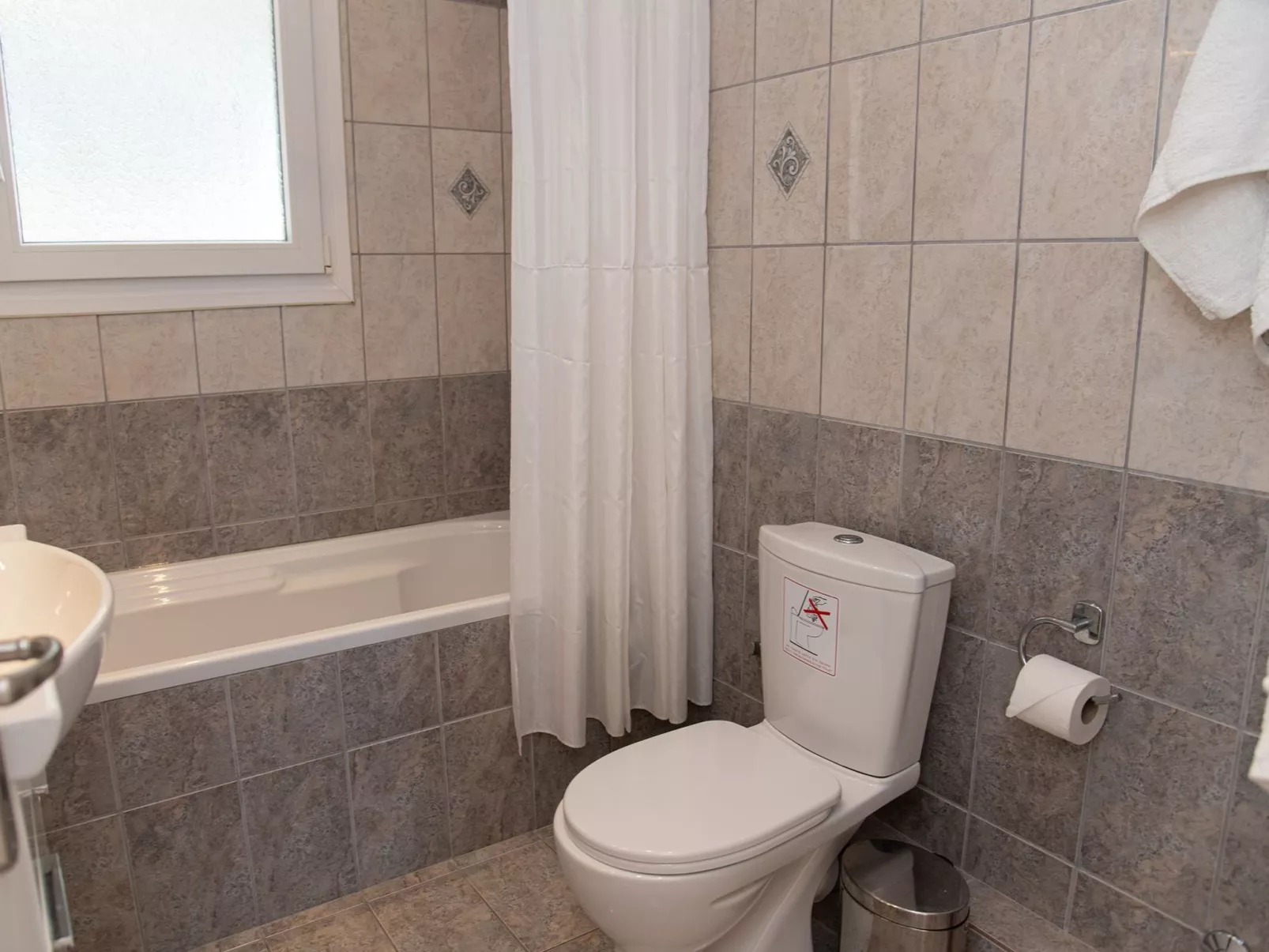 Villa Anthula mit Pool und herrlichem Meerblick-Drinnen