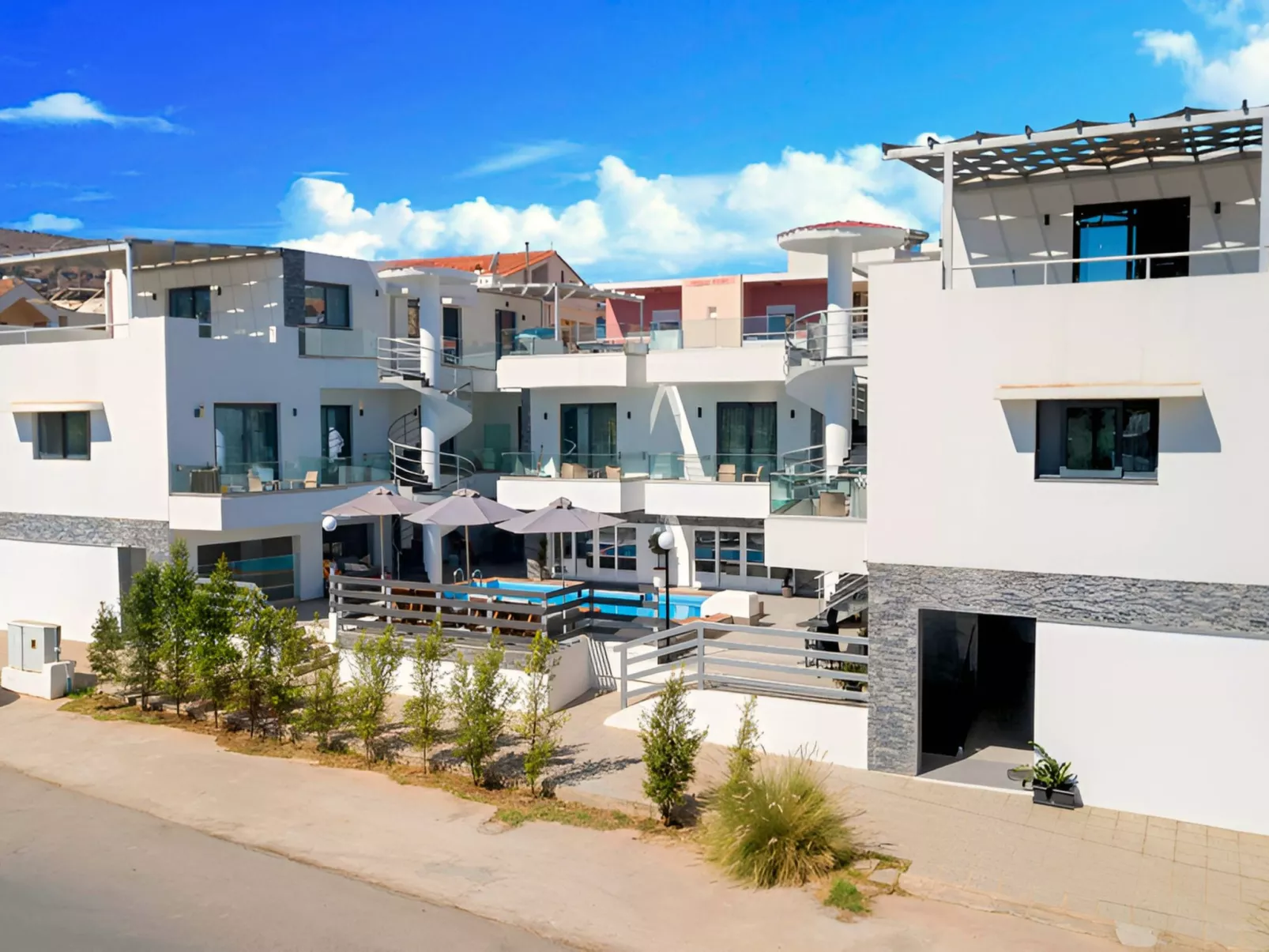 Pnoe Beachside Studio-Image-tags.info