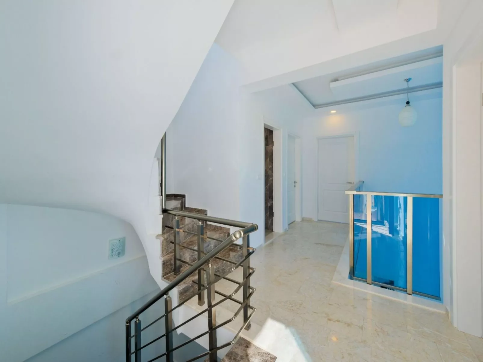 Villa mit unfassbarem Meerblick-Image-tags.info