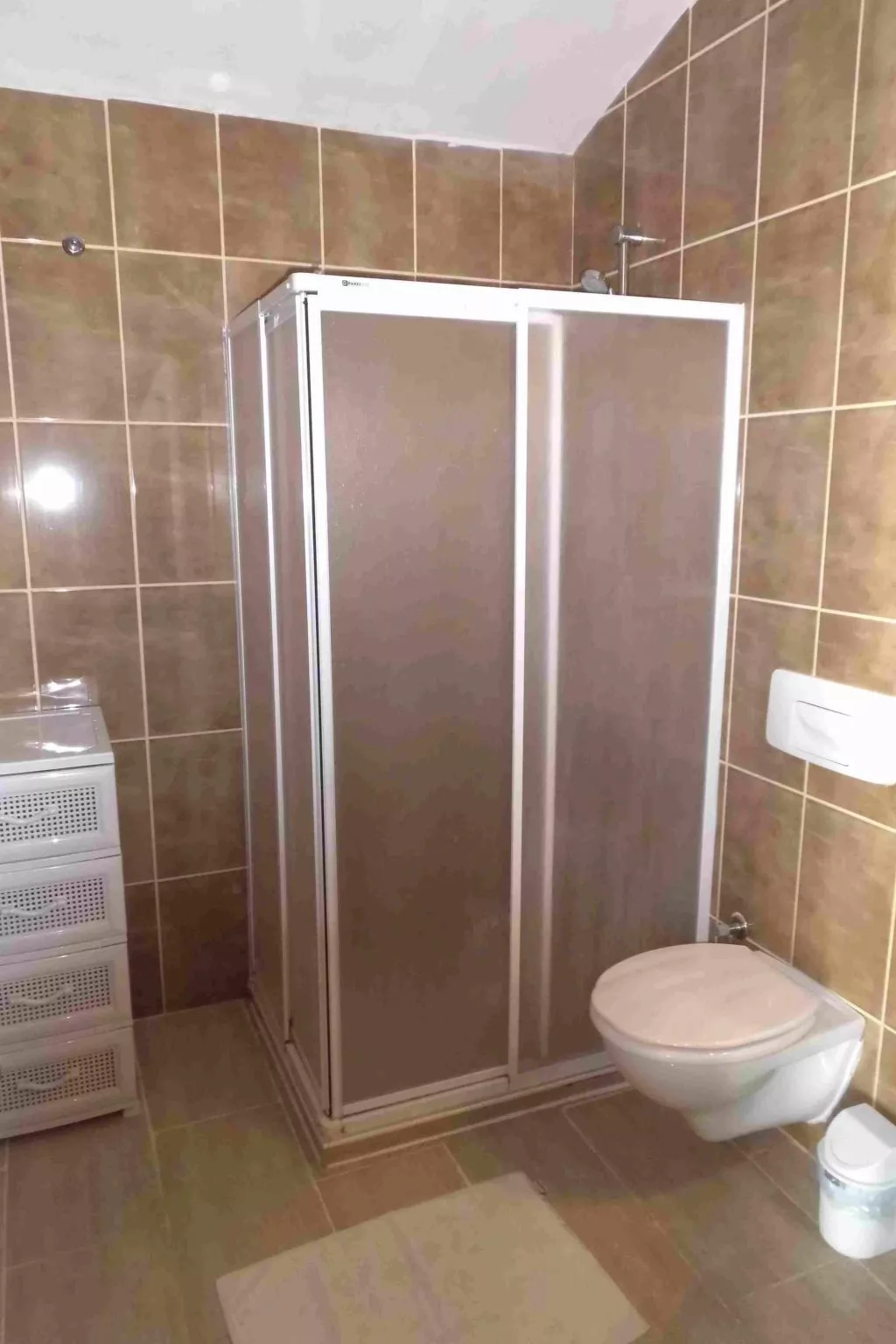 Strandnahe Ferienwohnung über zwei Etagen - Drinnen