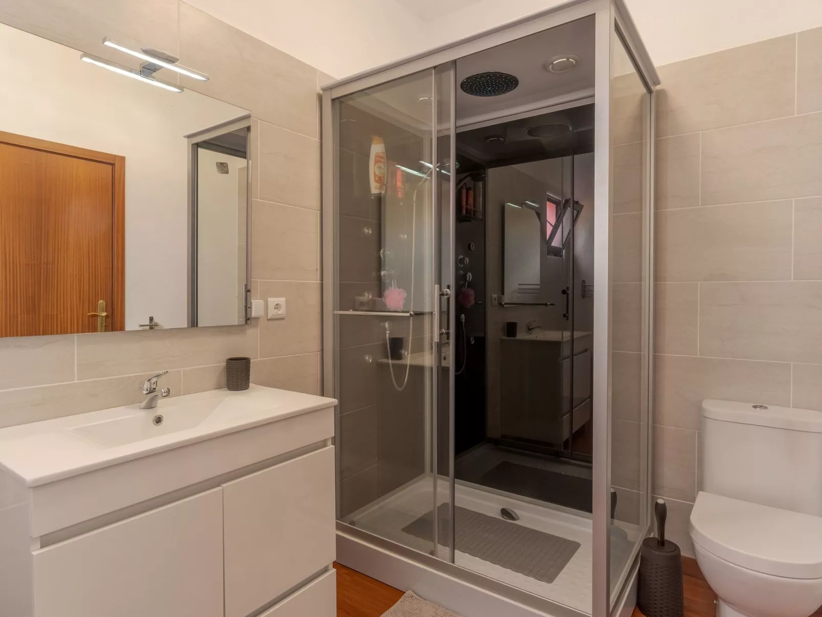 Villa Rosa-Image-tags.info