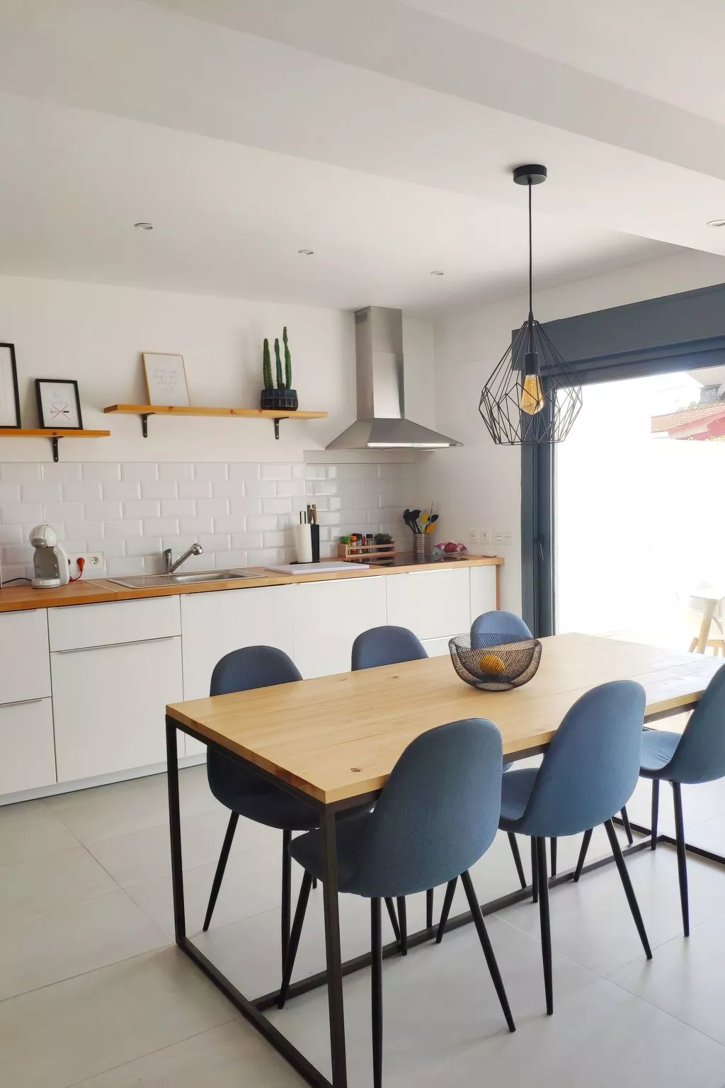 "Arenas house" mit Pool-Dedans