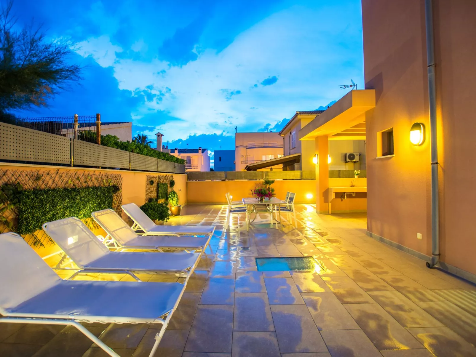 Freistehendes Haus direkt am Meer gelegen-Image-tags.info