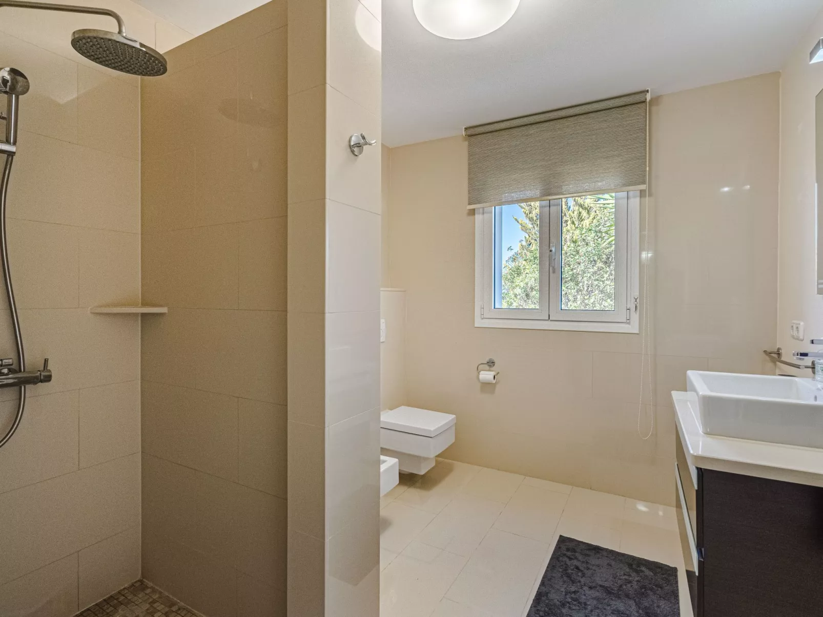 Luxusvilla mit fantastischem Meerblick-Drinnen