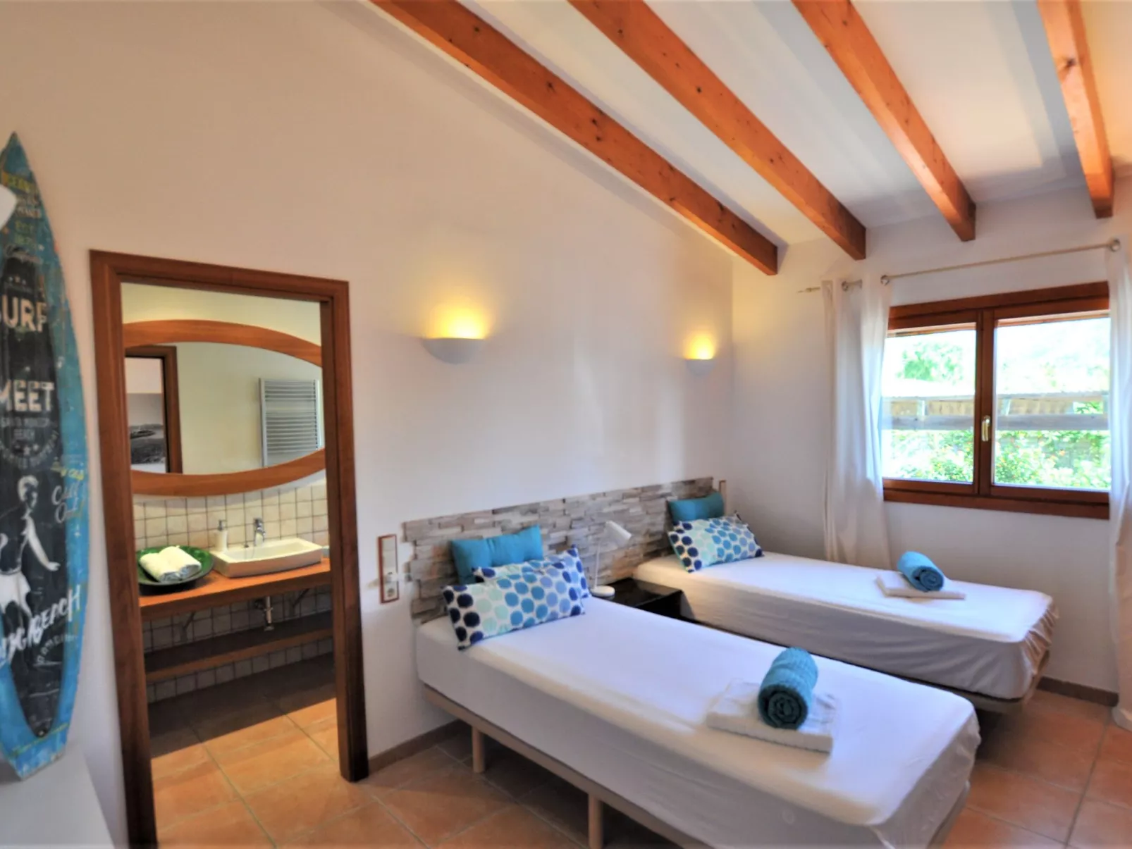 Villa Vista Verde mit Pool und Garten-Drinnen