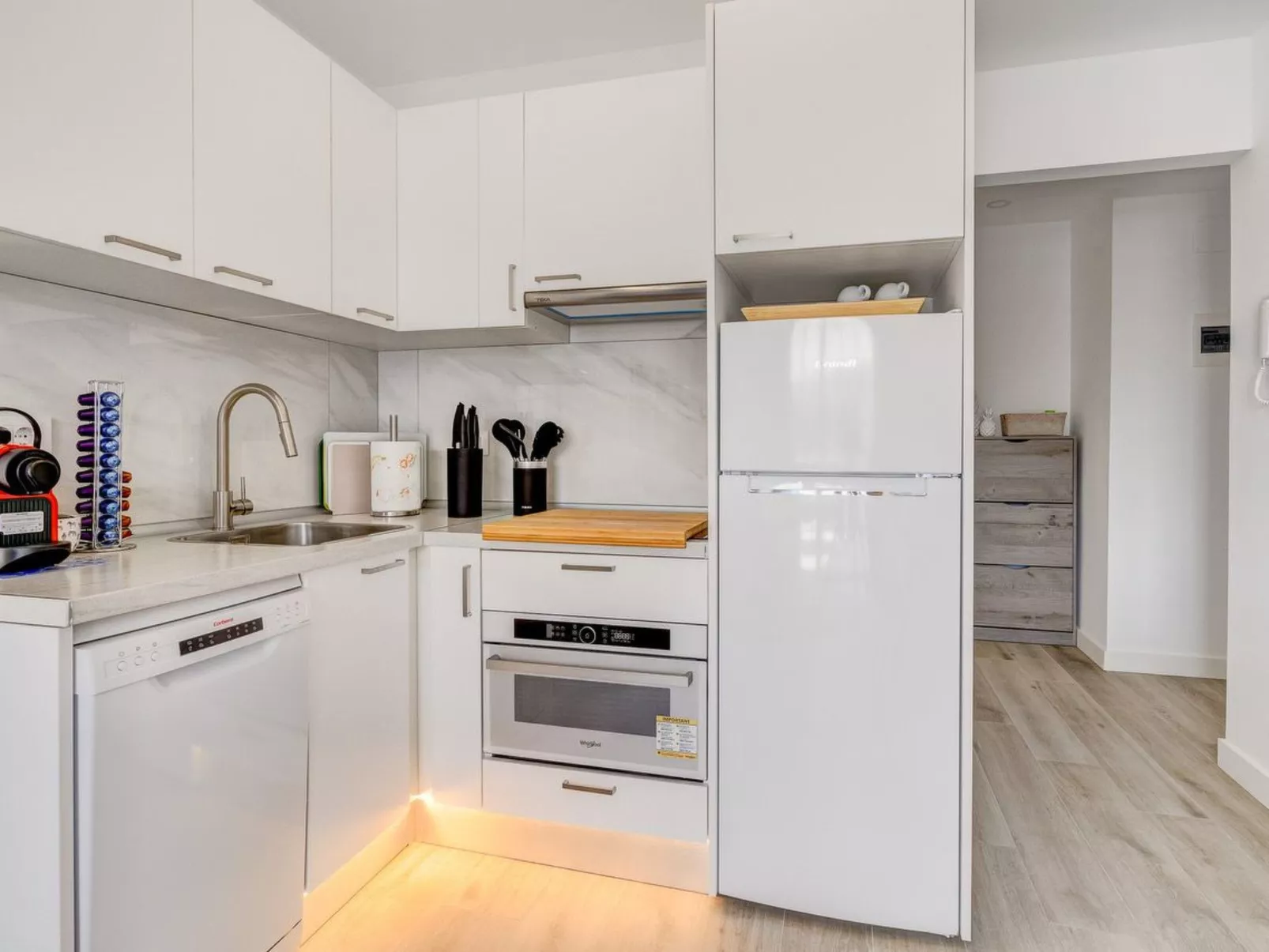 Los Diamantes-Inside