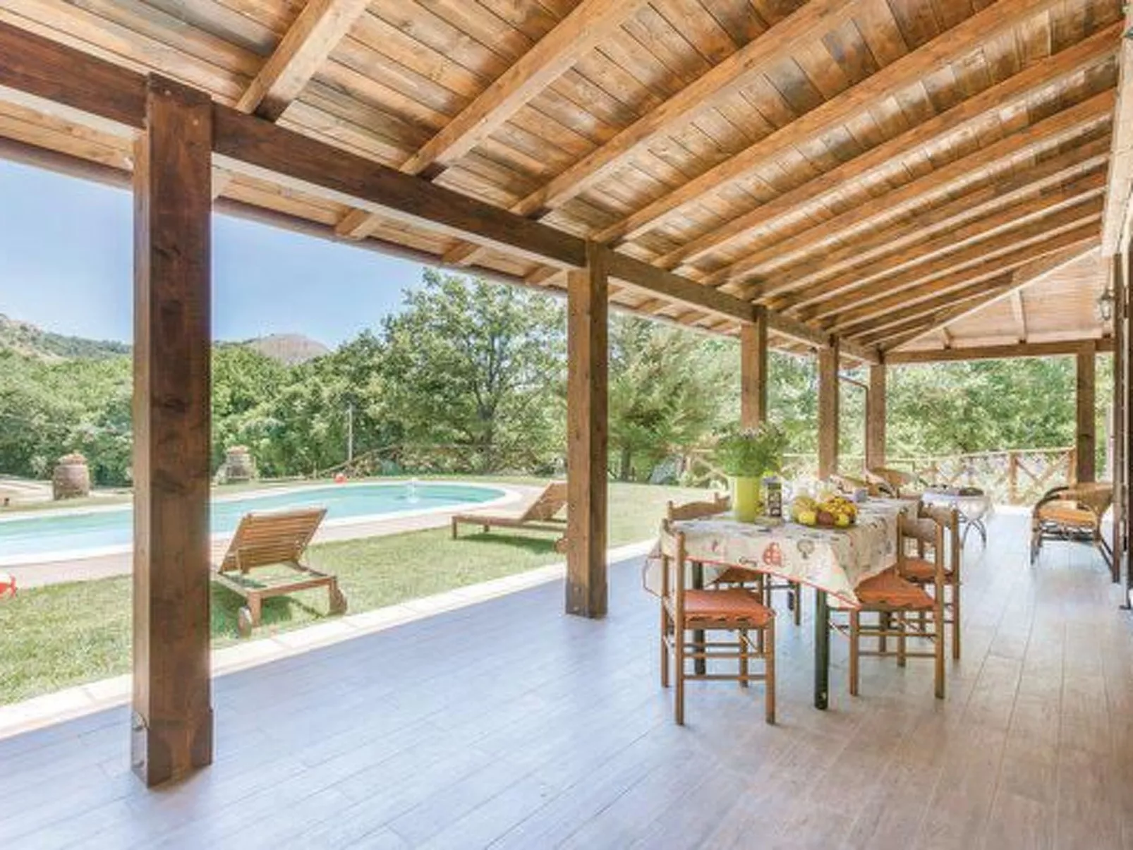 Bauernhaus im grünen Sannio mit Schwimmbad-Image-tags.info