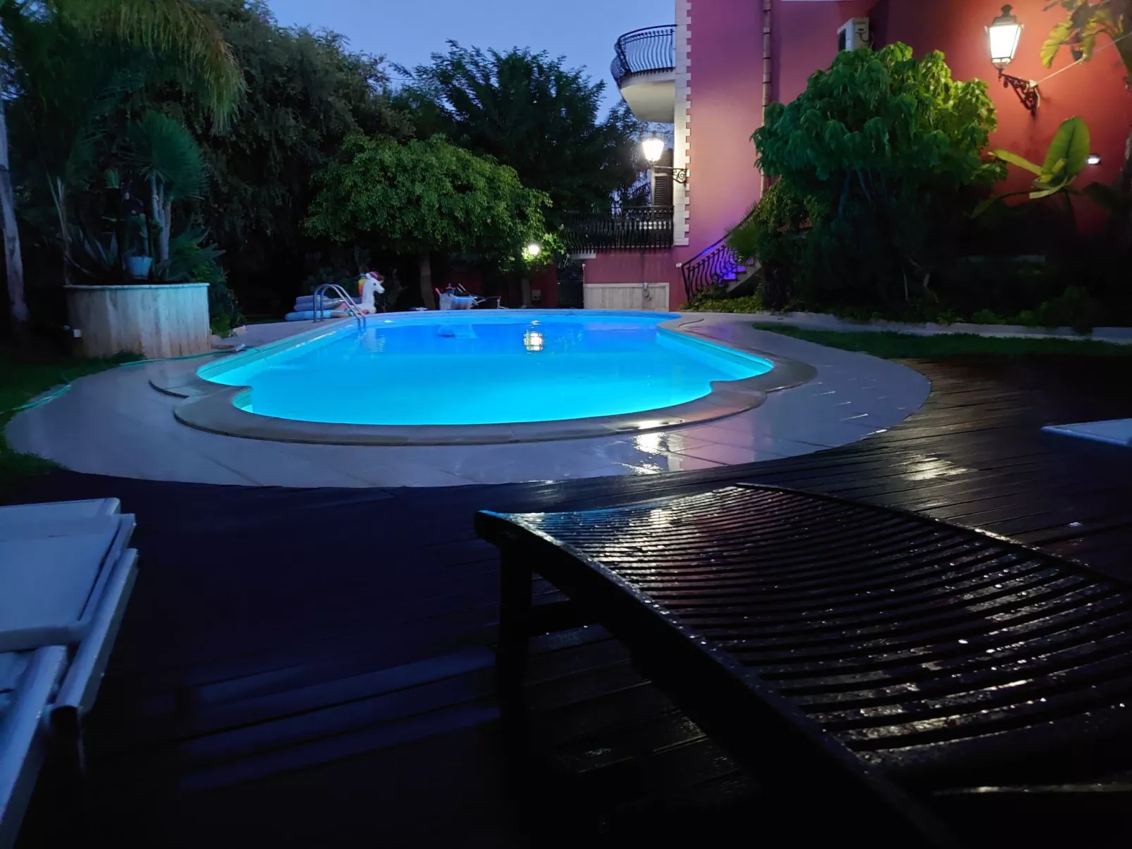 Villa Maya' Anwesen mit Infinity Pool-Outside