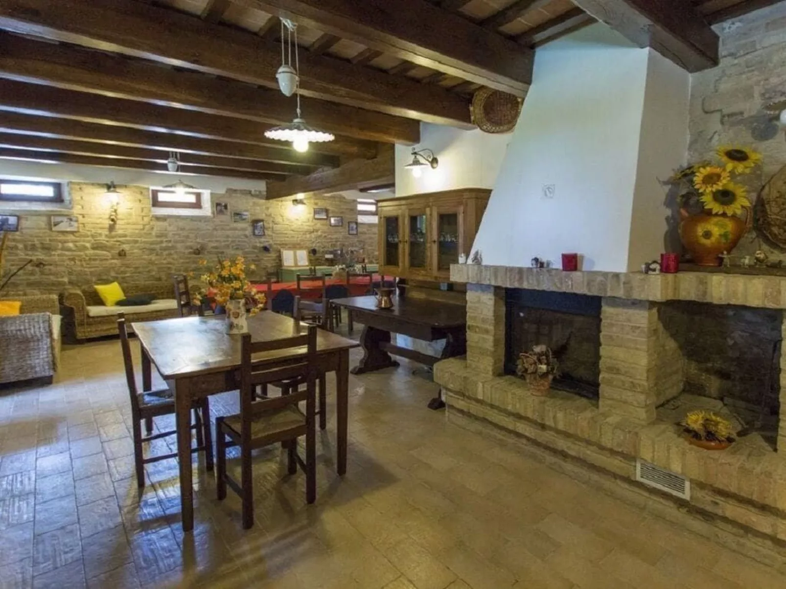 Erschwingliche Villa mit privatem Pool-Inside