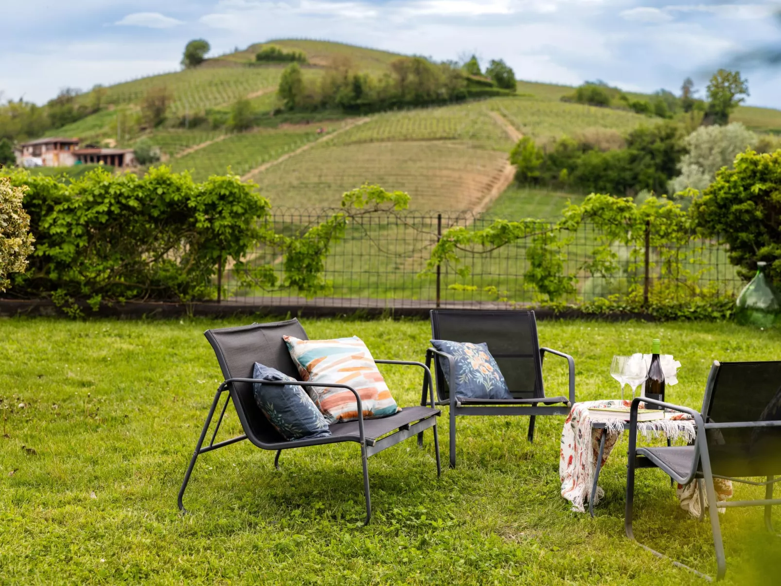 Mit privatem Pool, AC und Weinkeller-Draußen