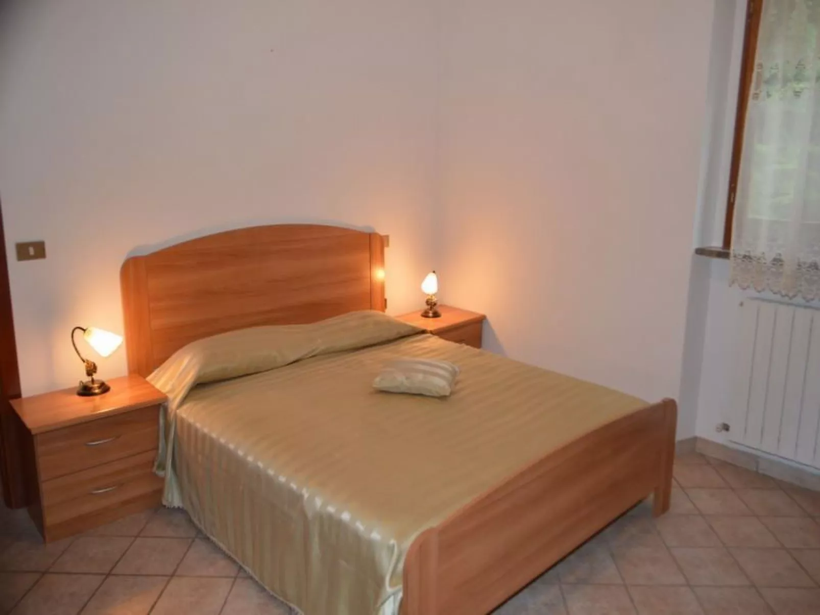 Schönes Ferienhaus in Sarnano mit privatem Pool-Inside