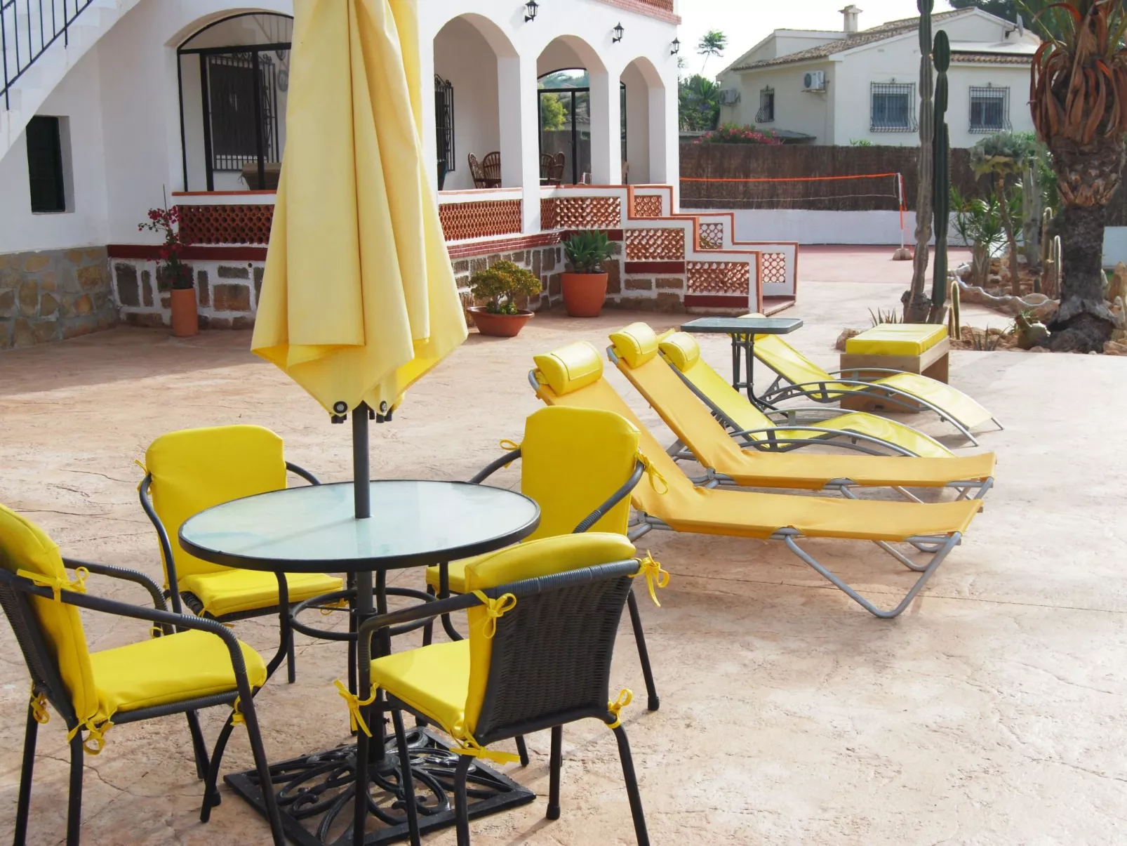 Ferienvilla, Seeblick, privater Pool und Parkplatz-Image-tags.info