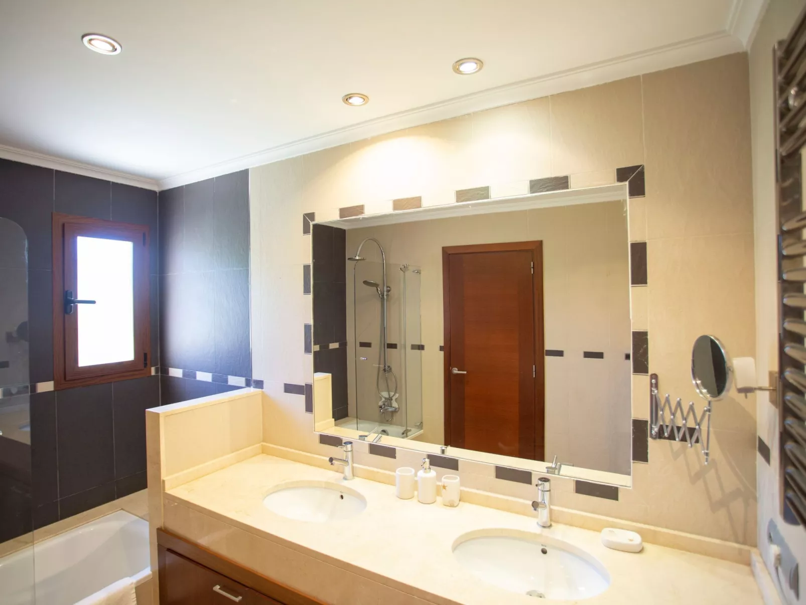 Finca Oliveres-Inside