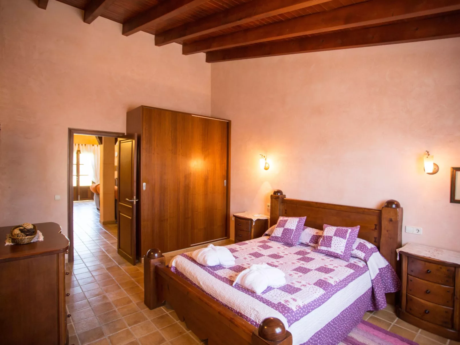 Finca mit Tennisplatz und Schwimmbad-Inside